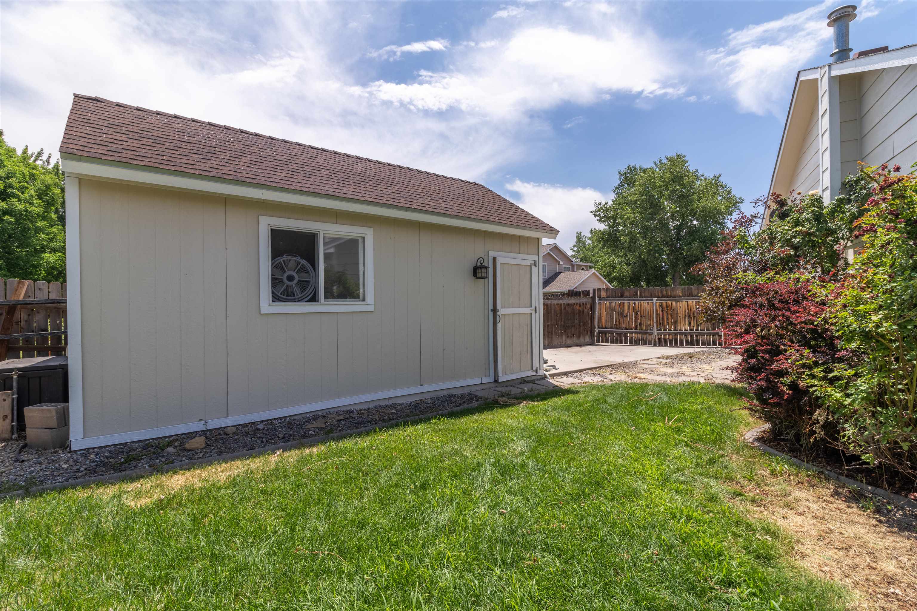 646 1/2 Ian Court Property Photo 34