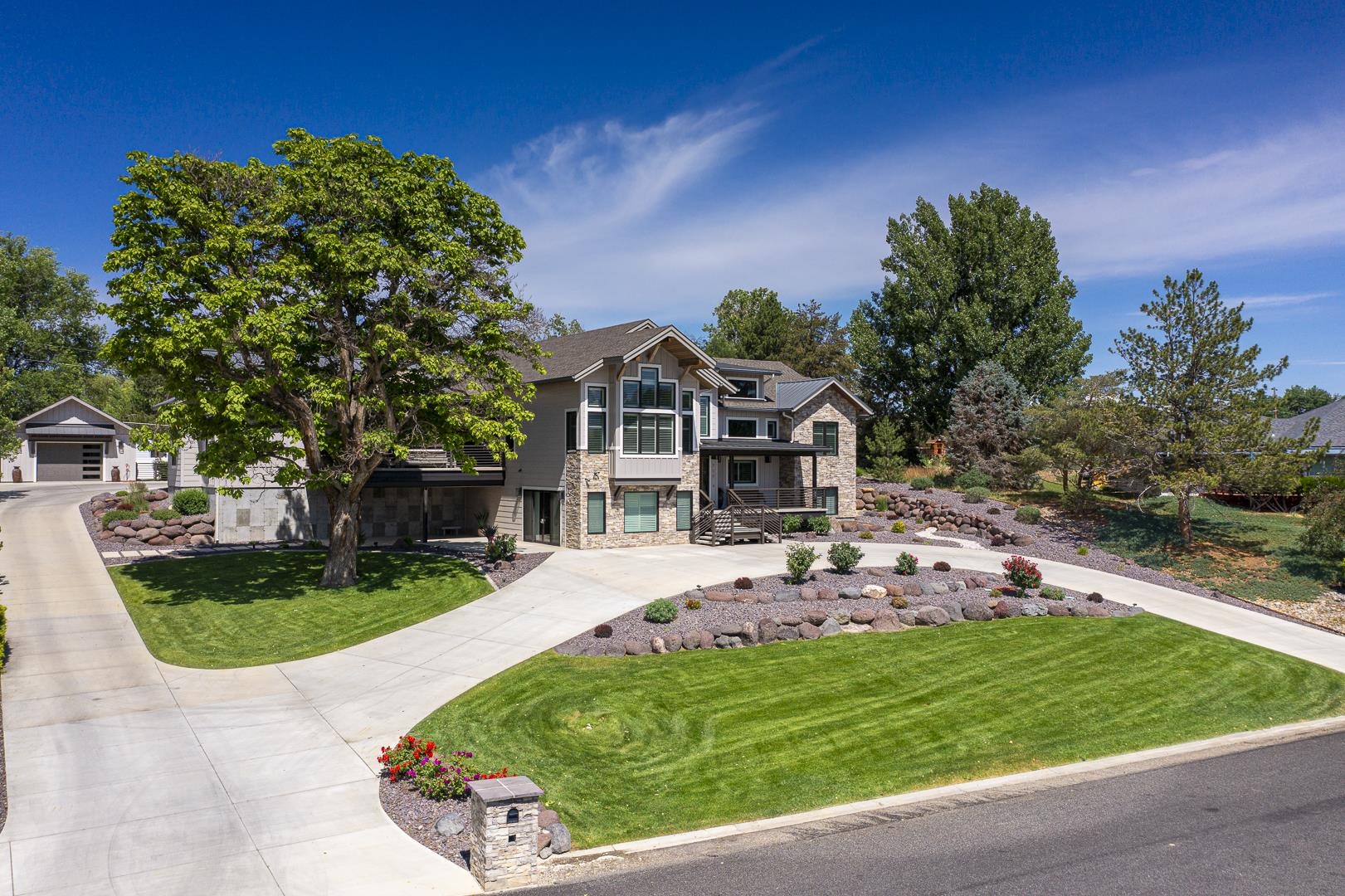 717 Pacific Drive