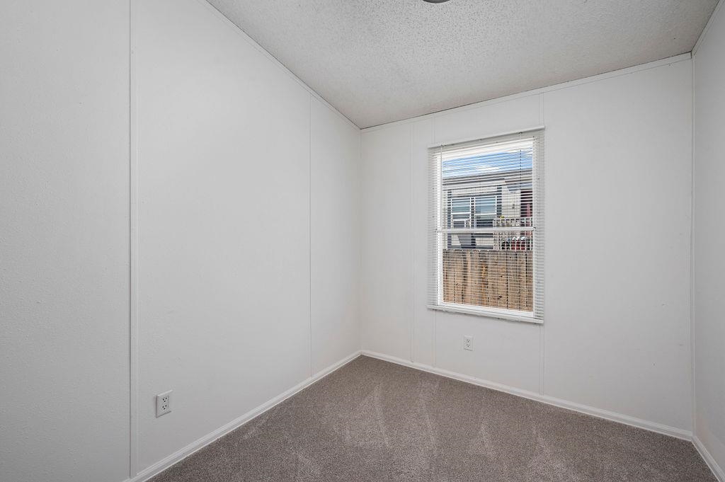 1525 Clarkton Street Property Photo 21