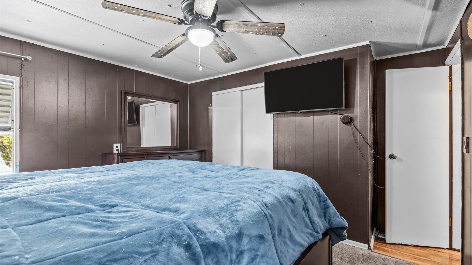 565 Eastwood Drive Property Photo 7