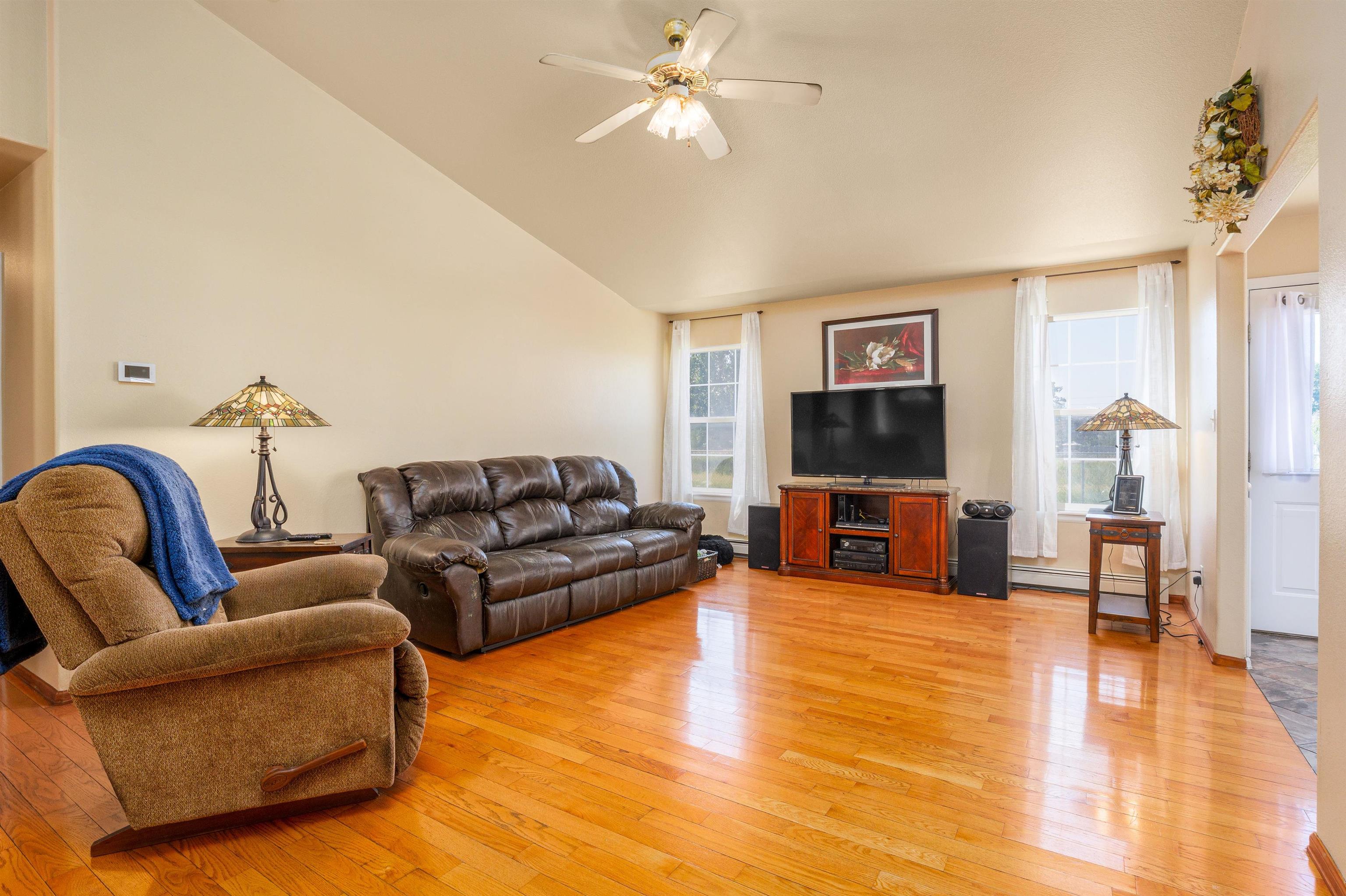 508 1/2 Arrowleaf Drive Property Photo 6