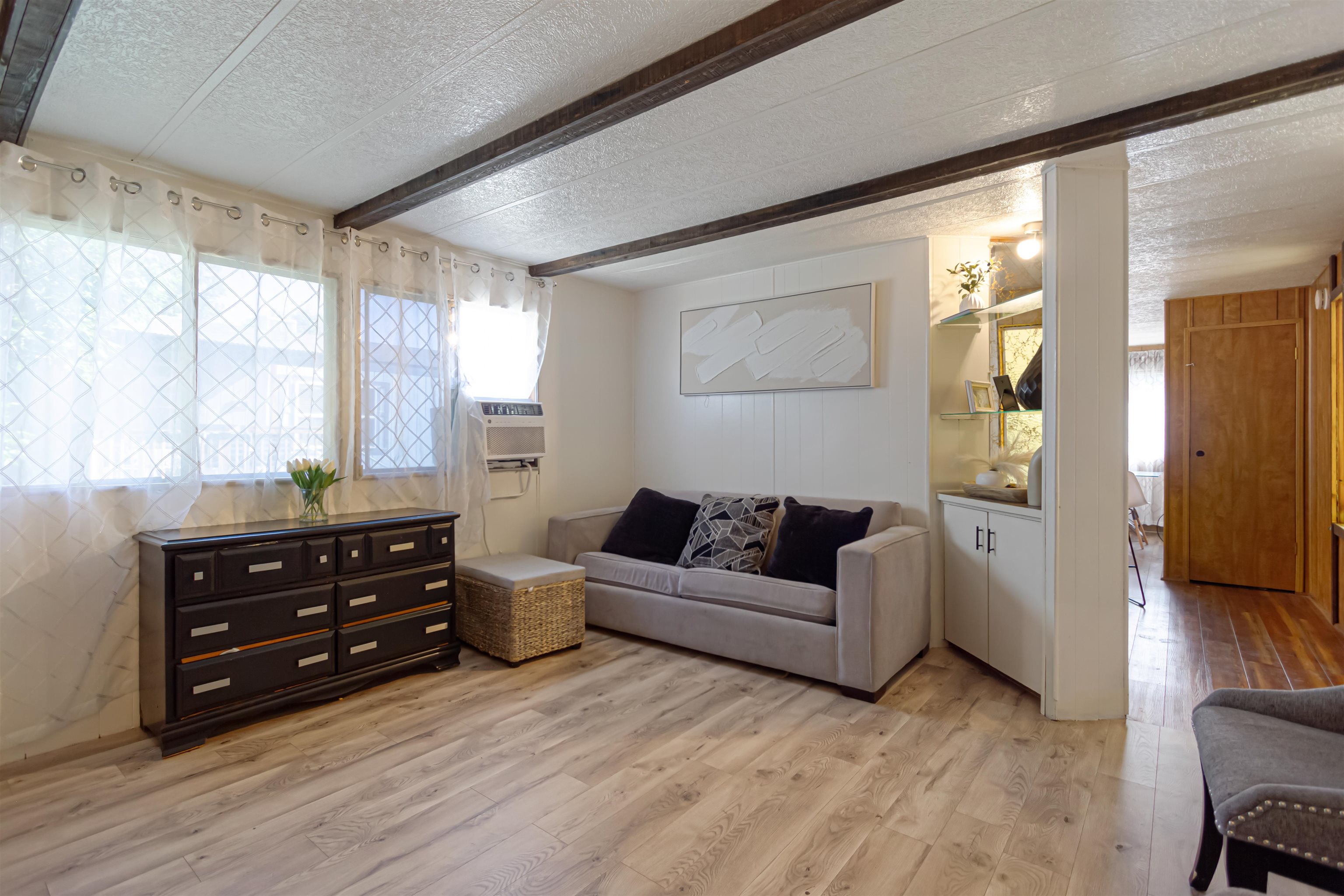 585 25 1/2 Road Property Photo 4