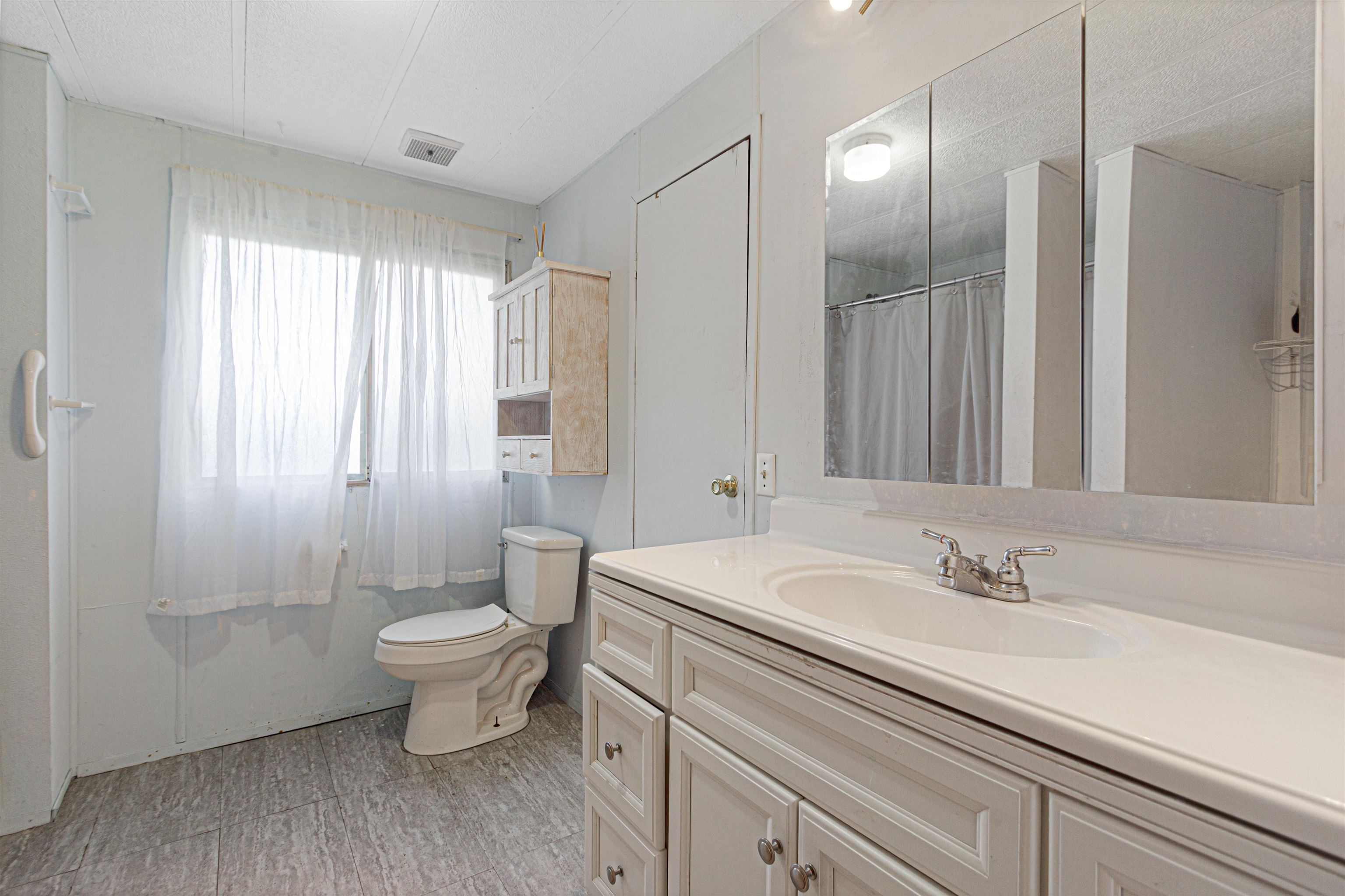585 25 1/2 Road Property Photo 14