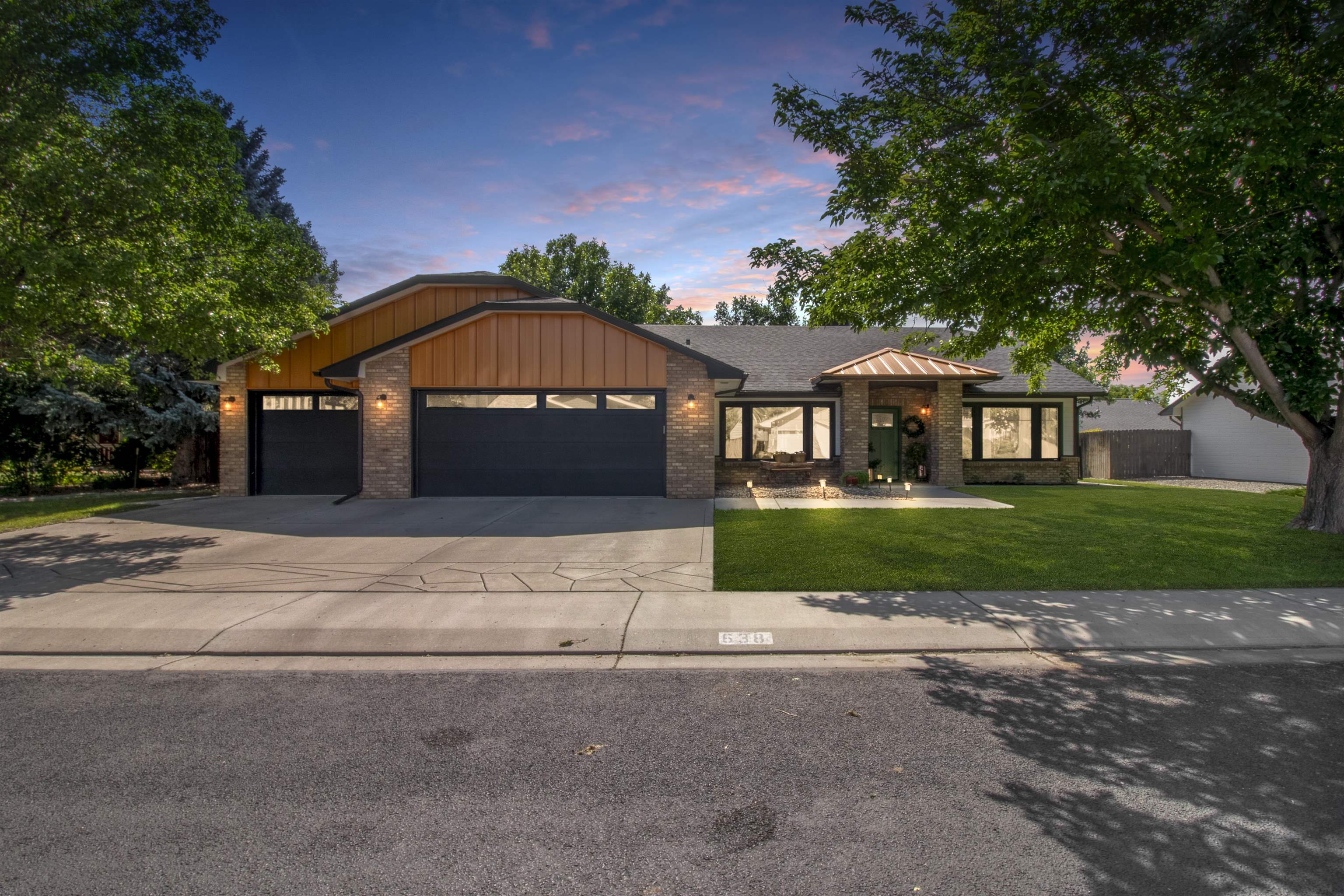 638 Gold Leaf Court Property Photo 1
