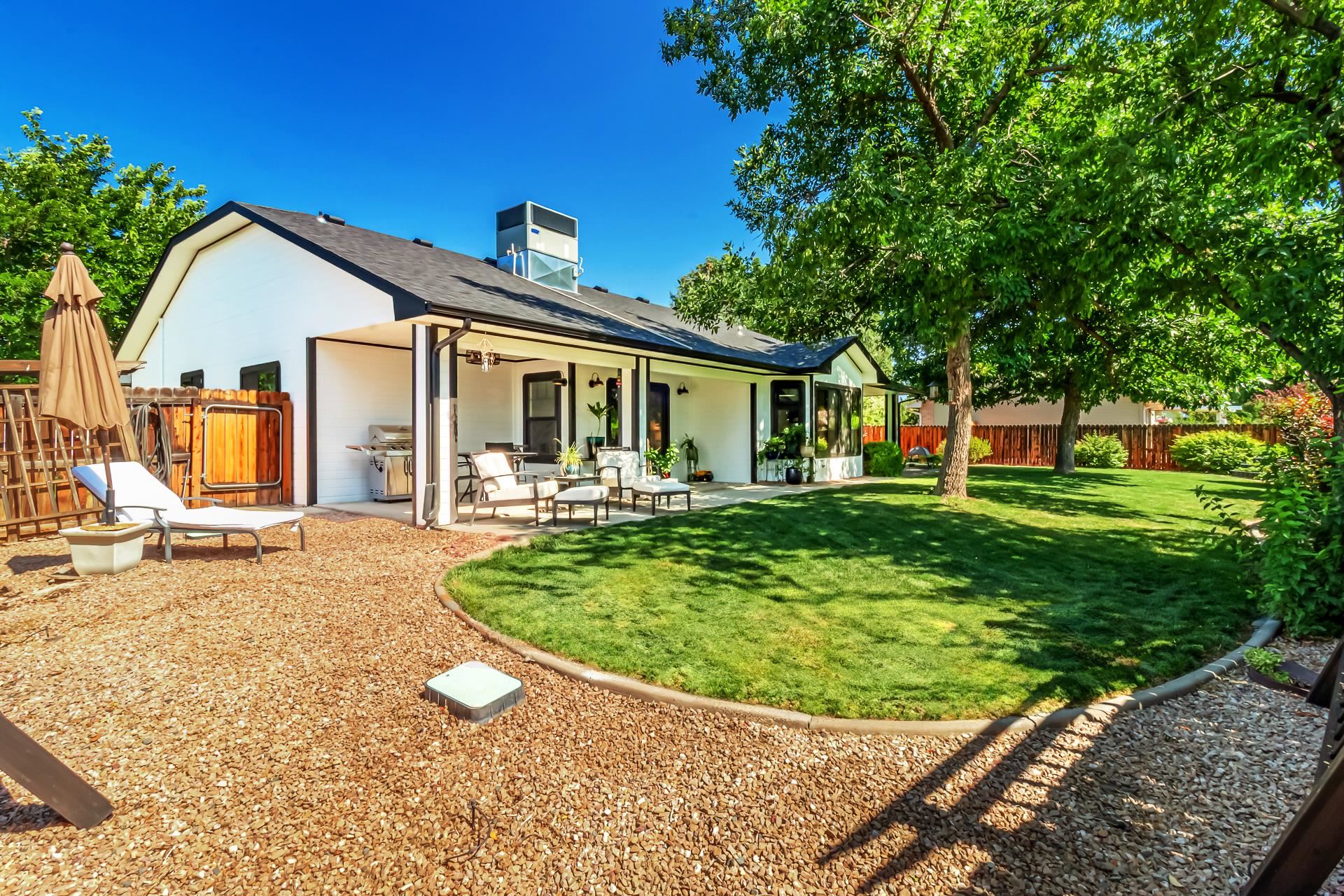 638 Gold Leaf Court Property Photo 5