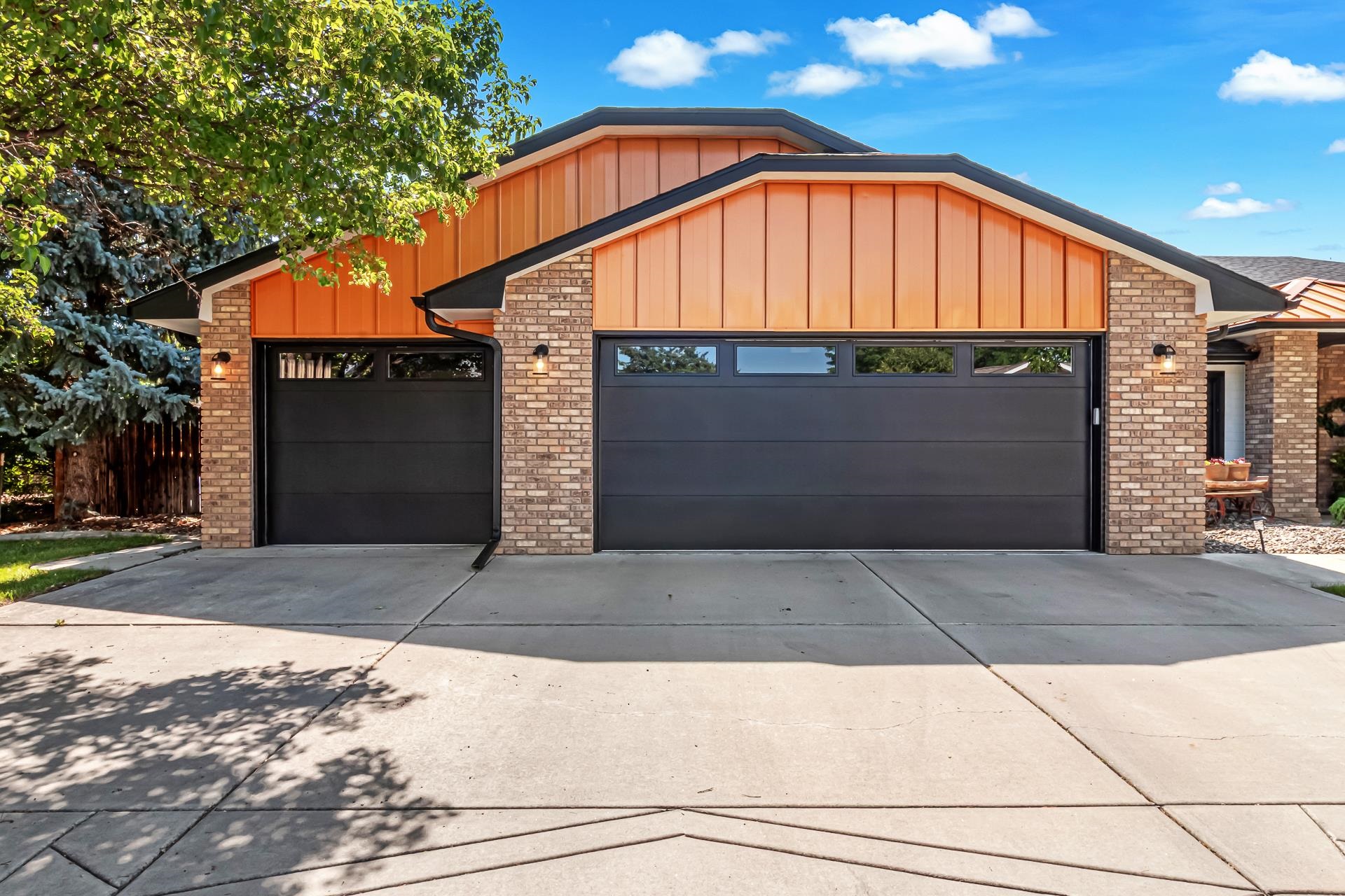 638 Gold Leaf Court Property Photo 7