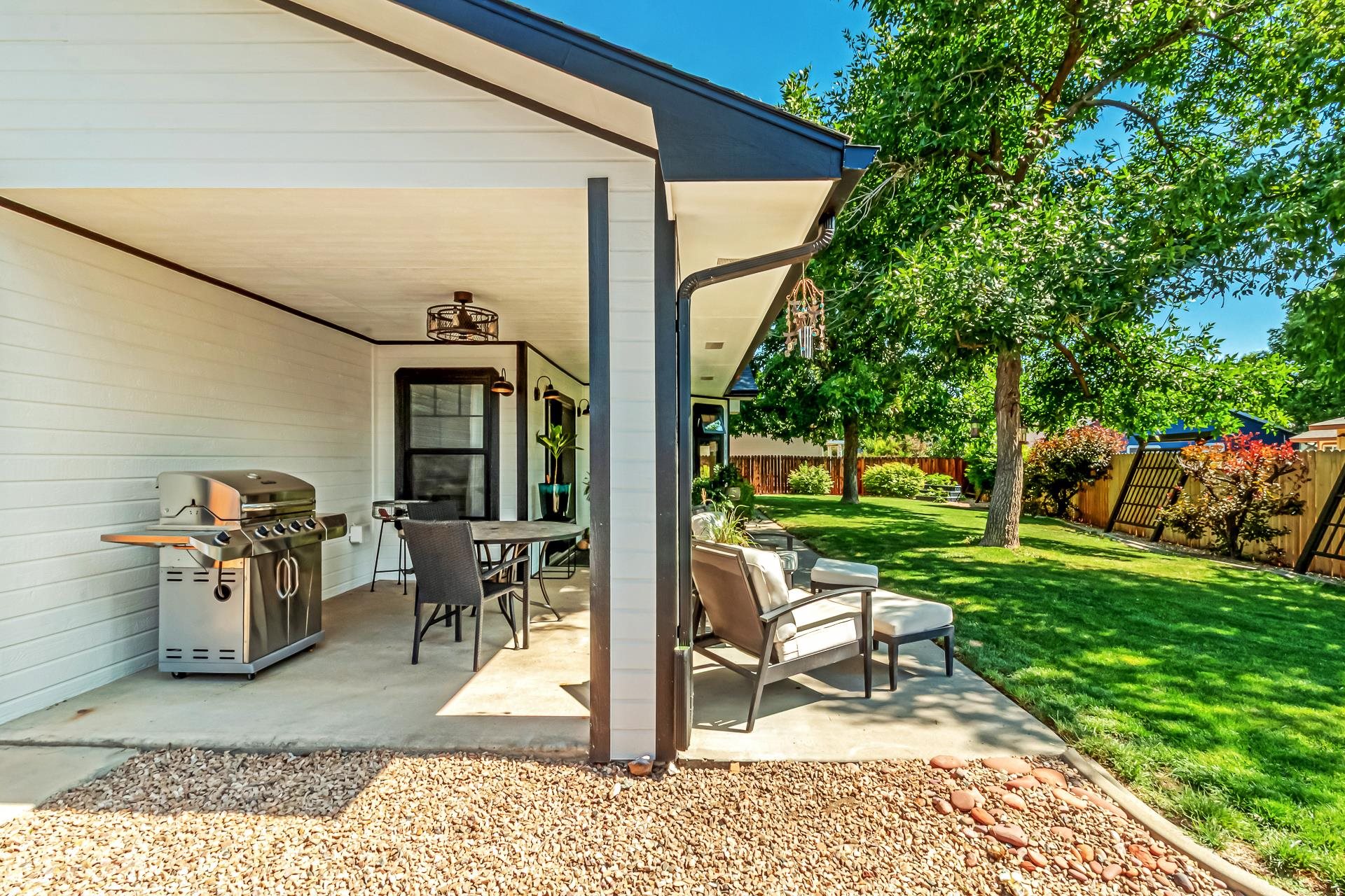 638 Gold Leaf Court Property Photo 11