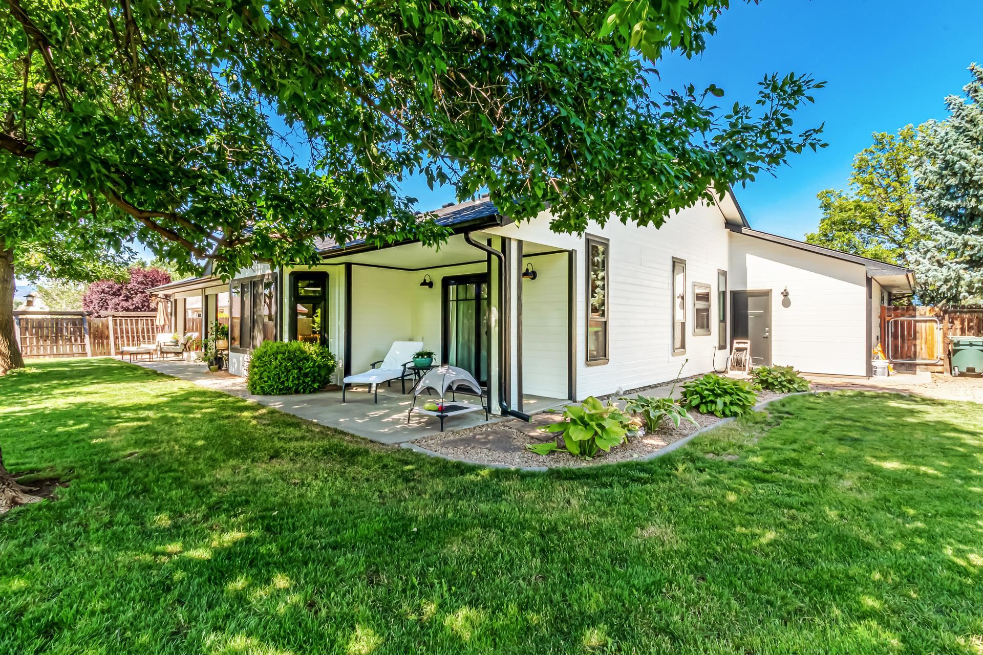 638 Gold Leaf Court Property Photo 13