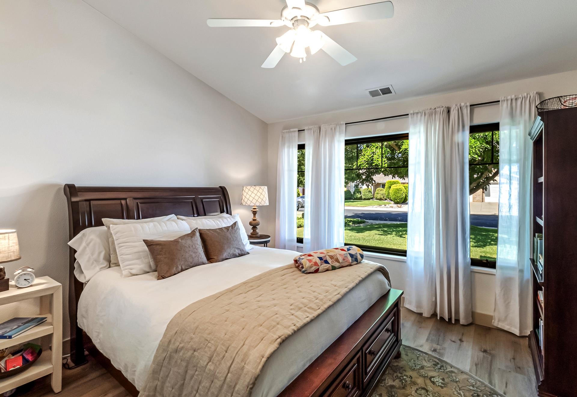 638 Gold Leaf Court Property Photo 31