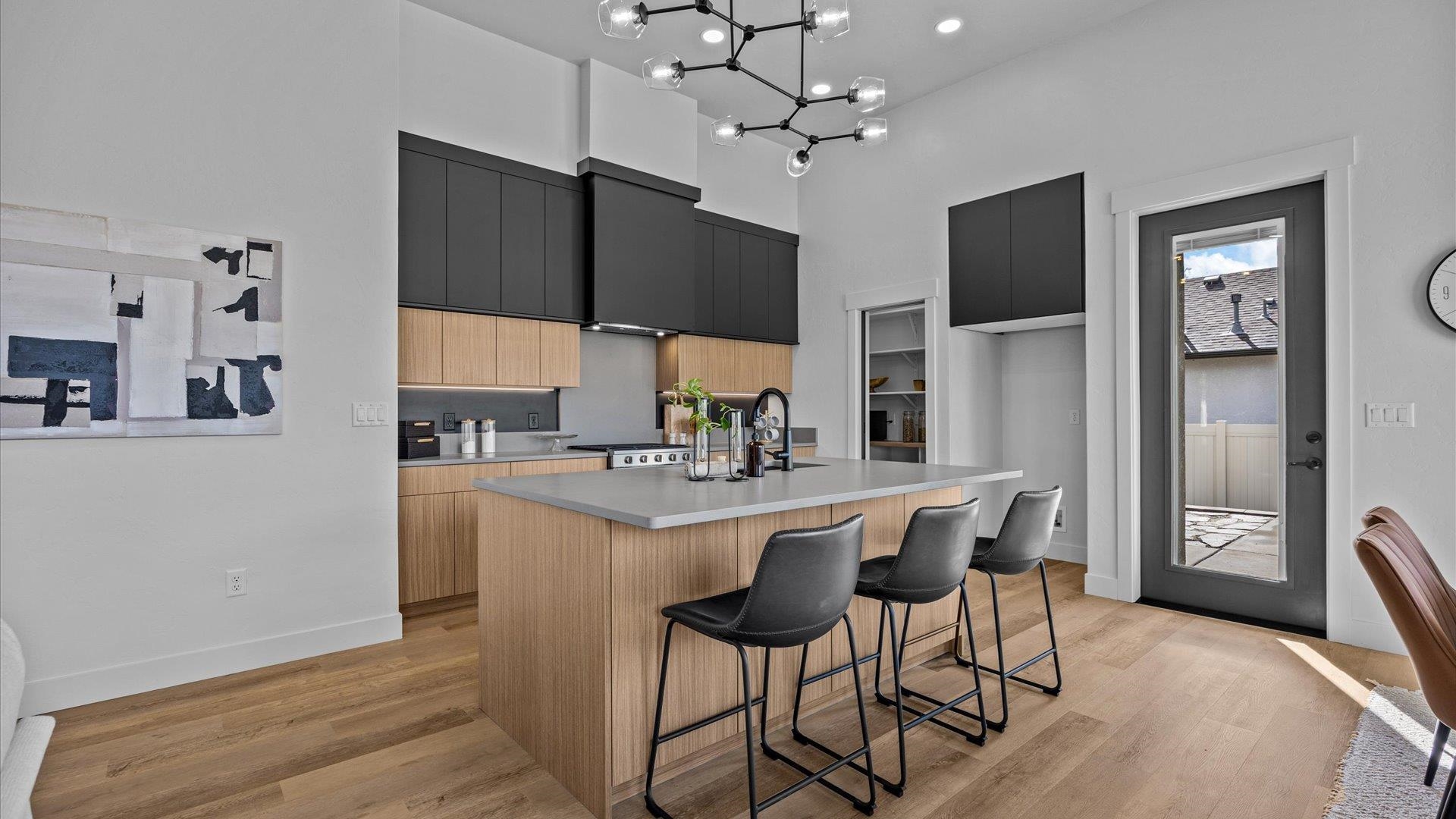 733 Falling Leaf Street Property Photo 16