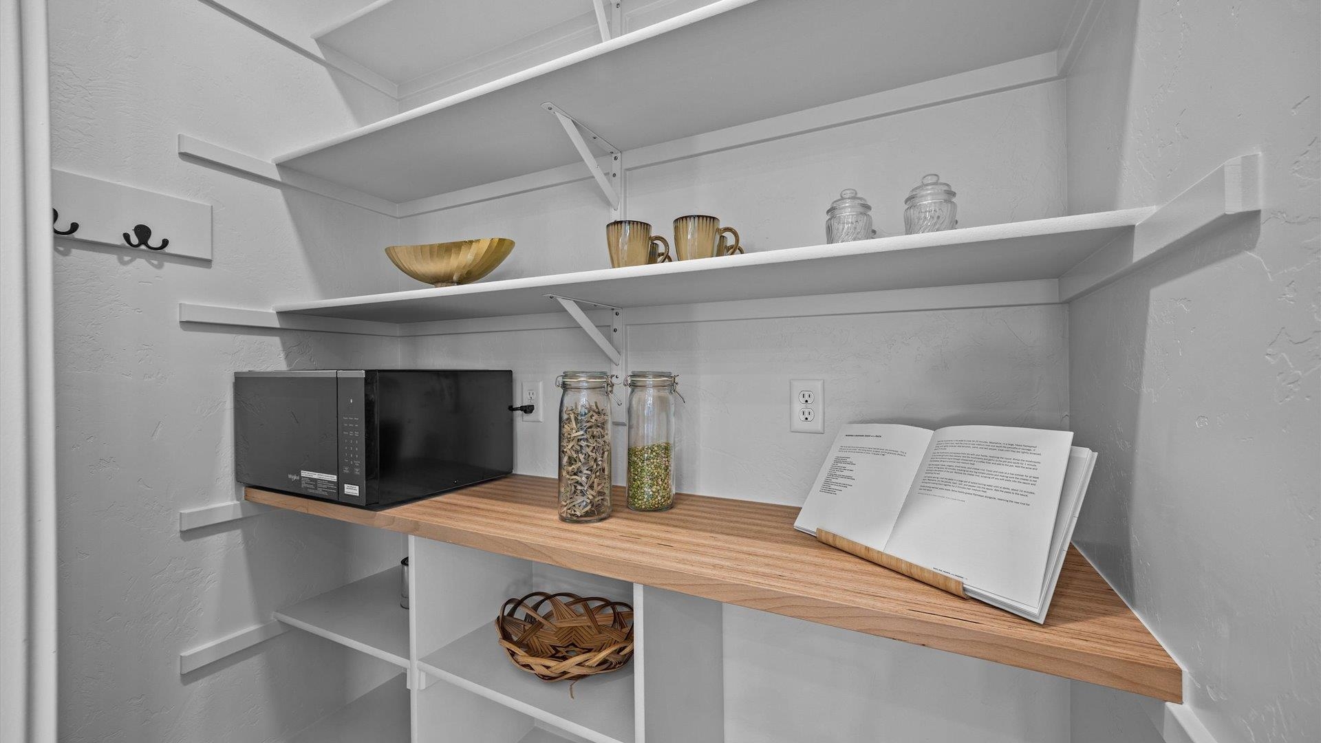 733 Falling Leaf Street Property Photo 20