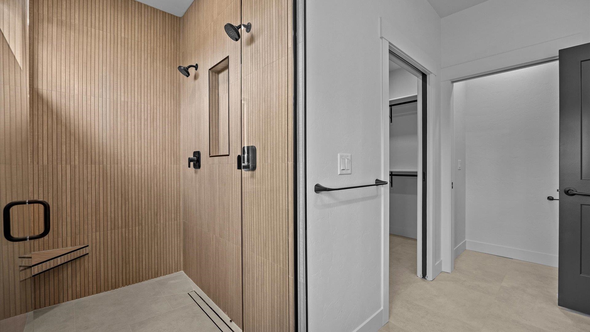 733 Falling Leaf Street Property Photo 26