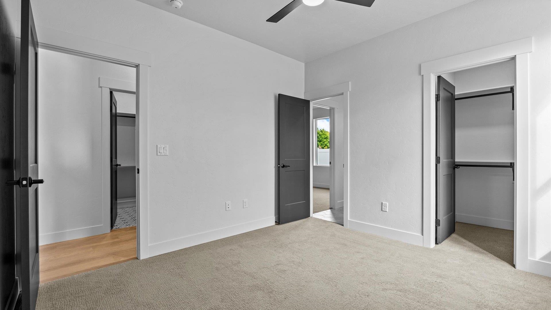 733 Falling Leaf Street Property Photo 29