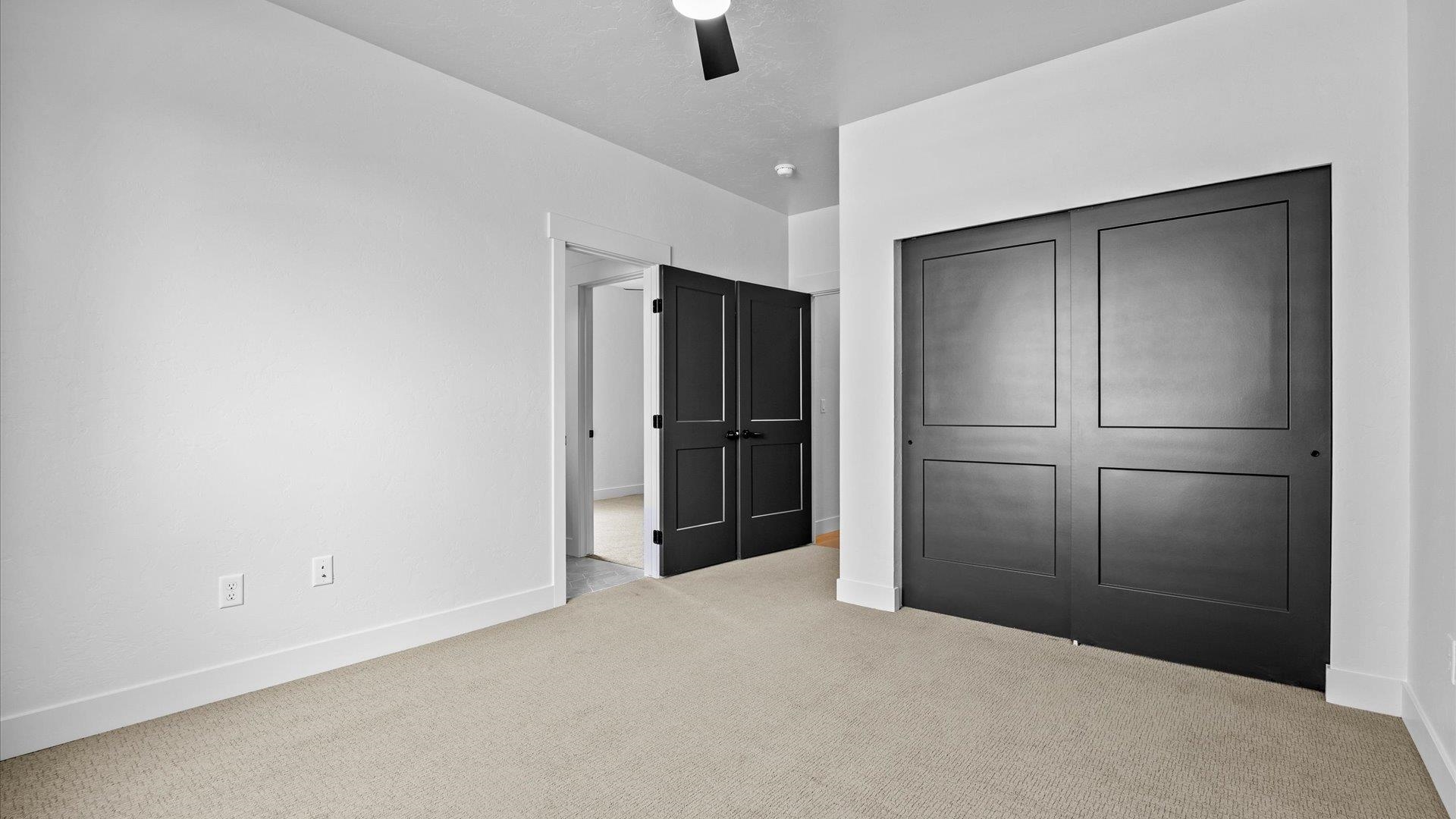 733 Falling Leaf Street Property Photo 30