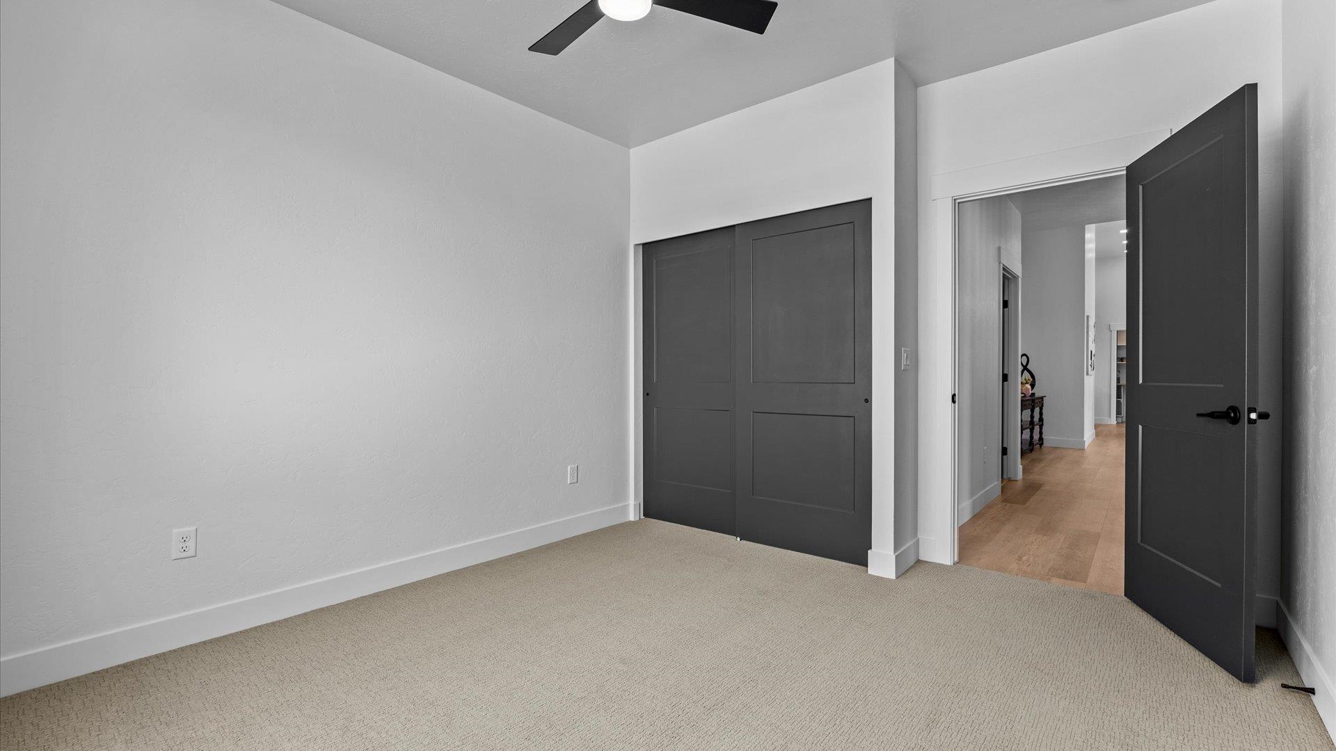 733 Falling Leaf Street Property Photo 31