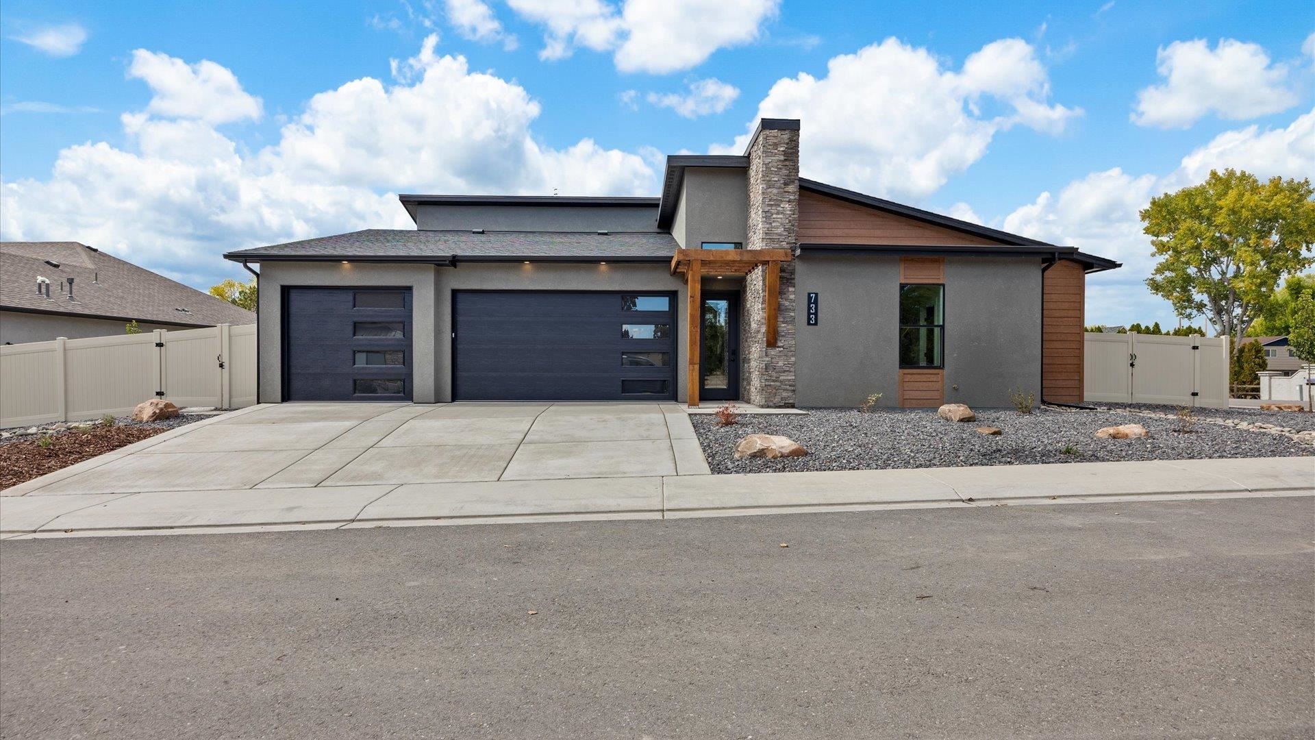 733 Falling Leaf Street Property Photo 42