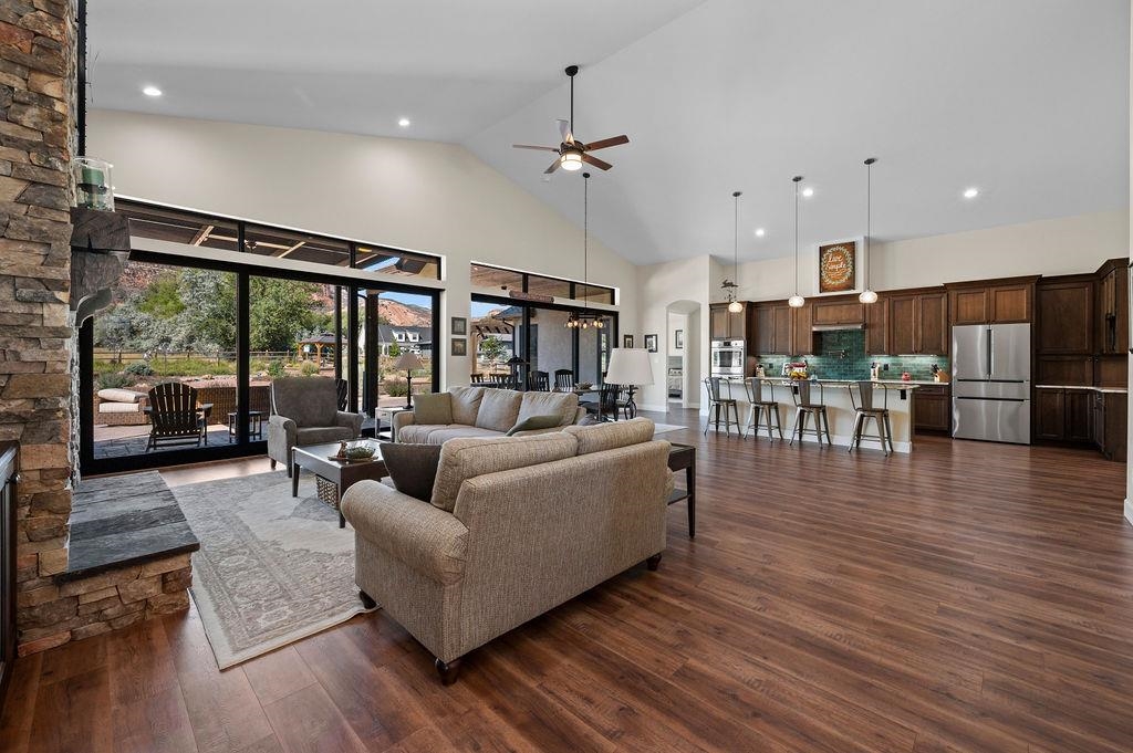 655 Eagles Nest Court Property Photo 7