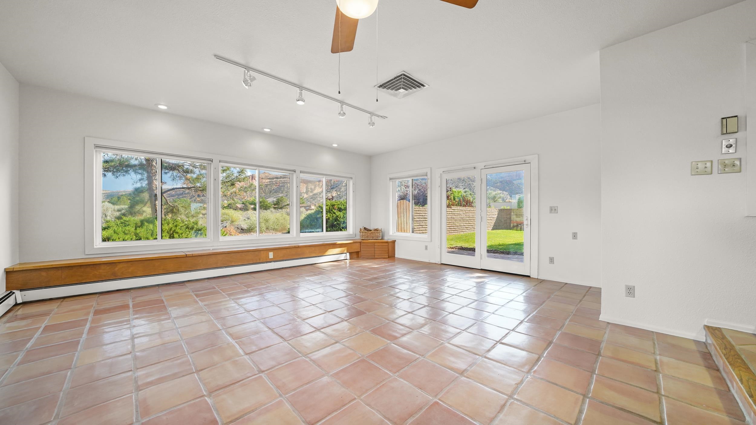 2245 Rimrock Road Property Photo 11