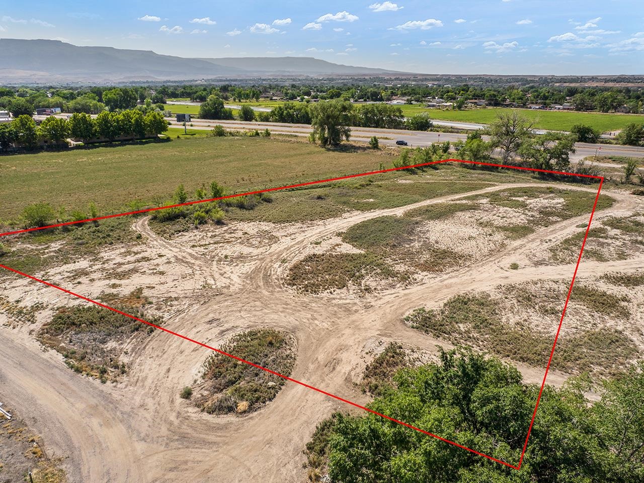 3064 I-70 Frontage Road Property Photo 1