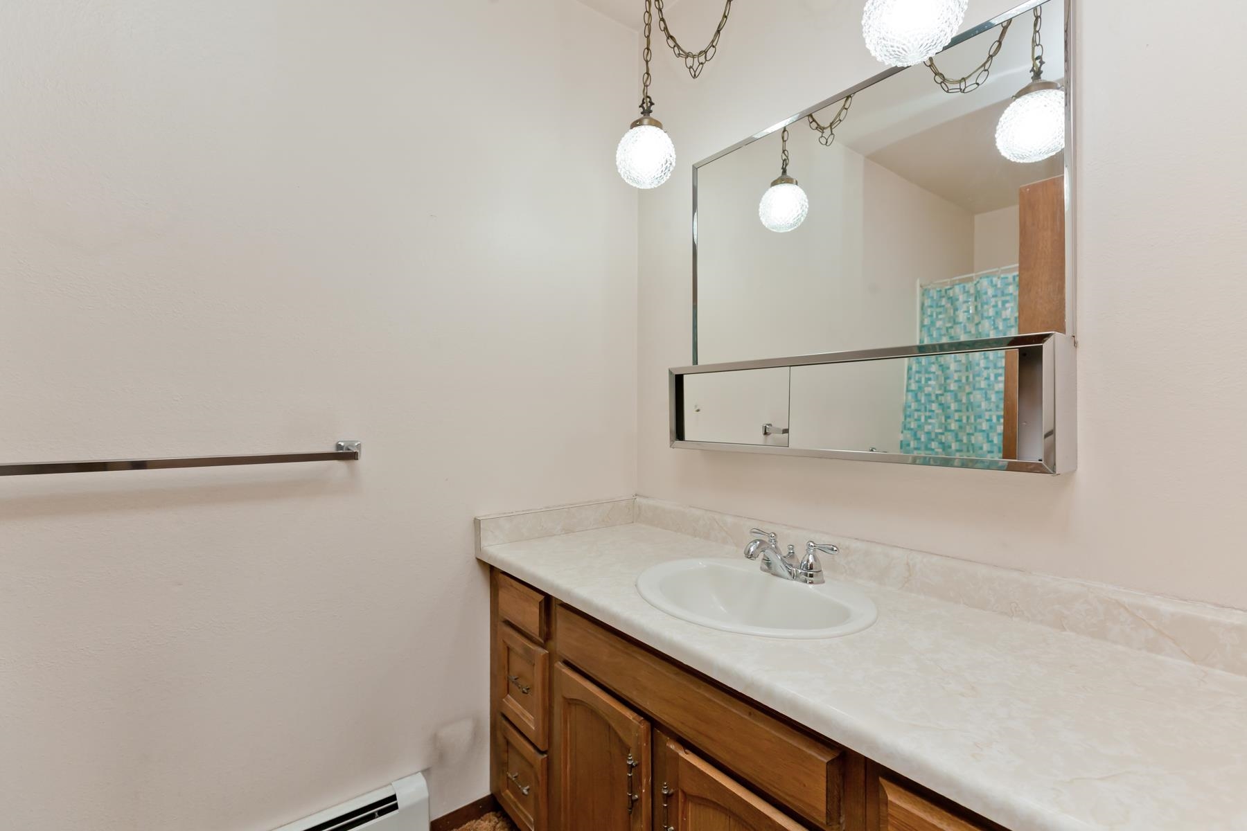 606 1/2 W Indian Creek Drive Property Photo 22