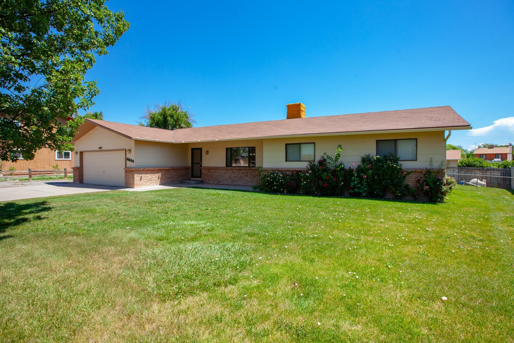 606 1/2 W Indian Creek Drive Property Photo 41