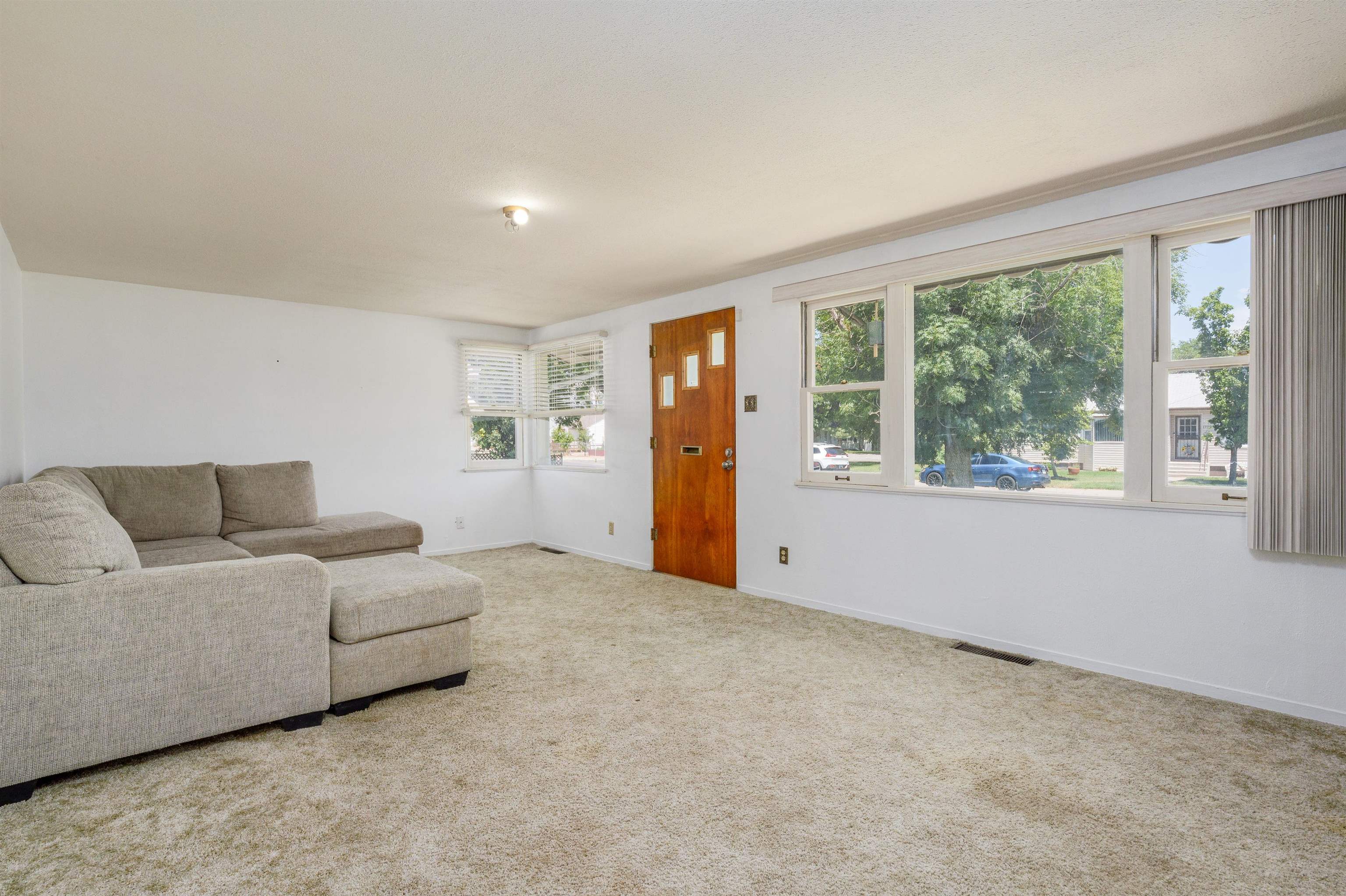 1725 N 18th Street Property Photo 3