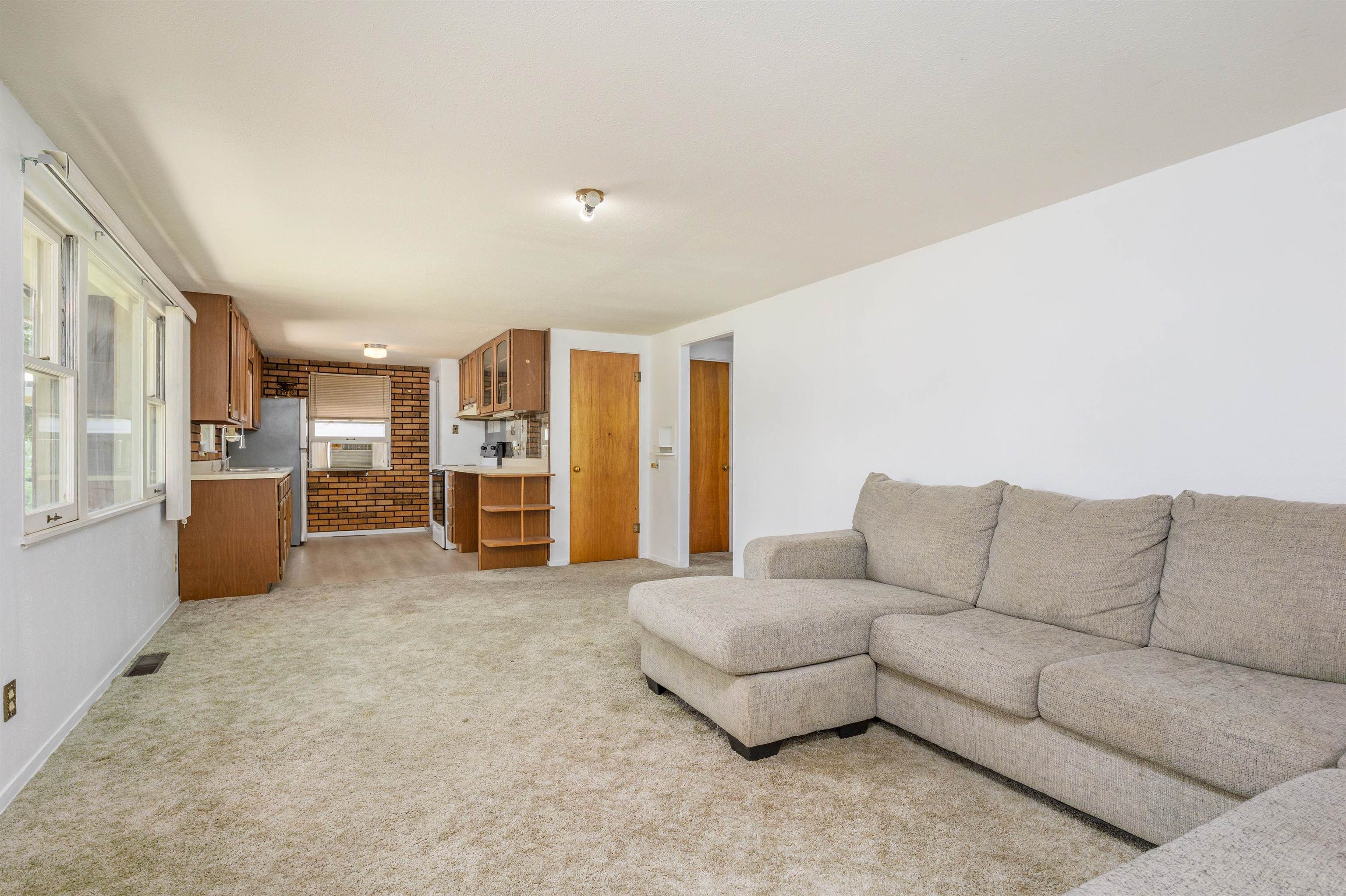 1725 N 18th Street Property Photo 4