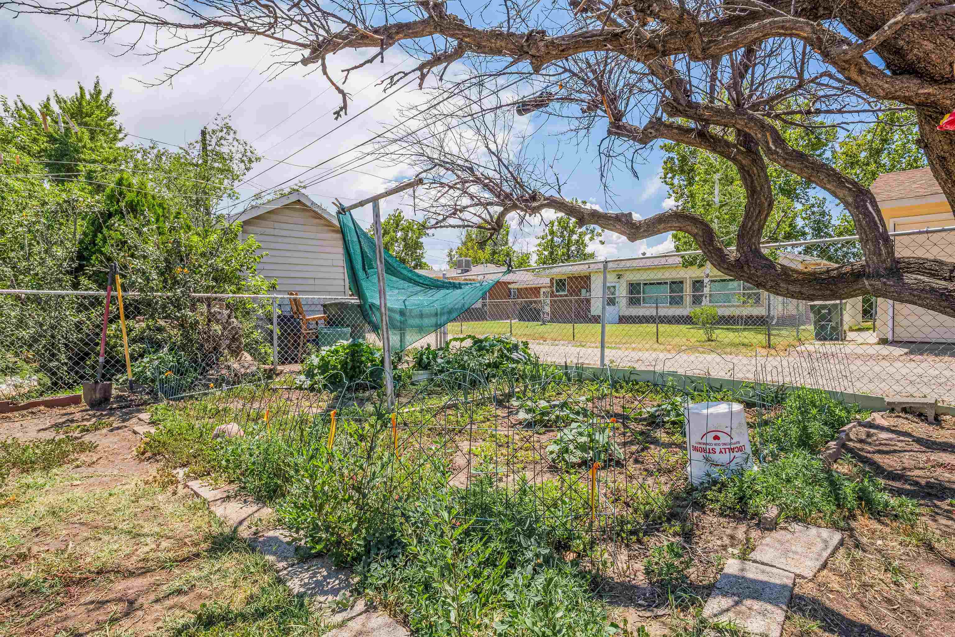 1725 N 18th Street Property Photo 34