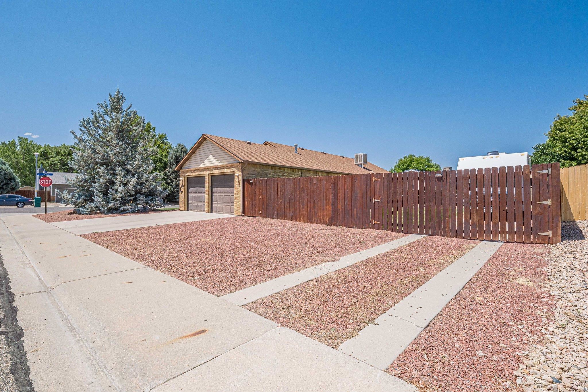 145 Applewood Drive Property Photo 4