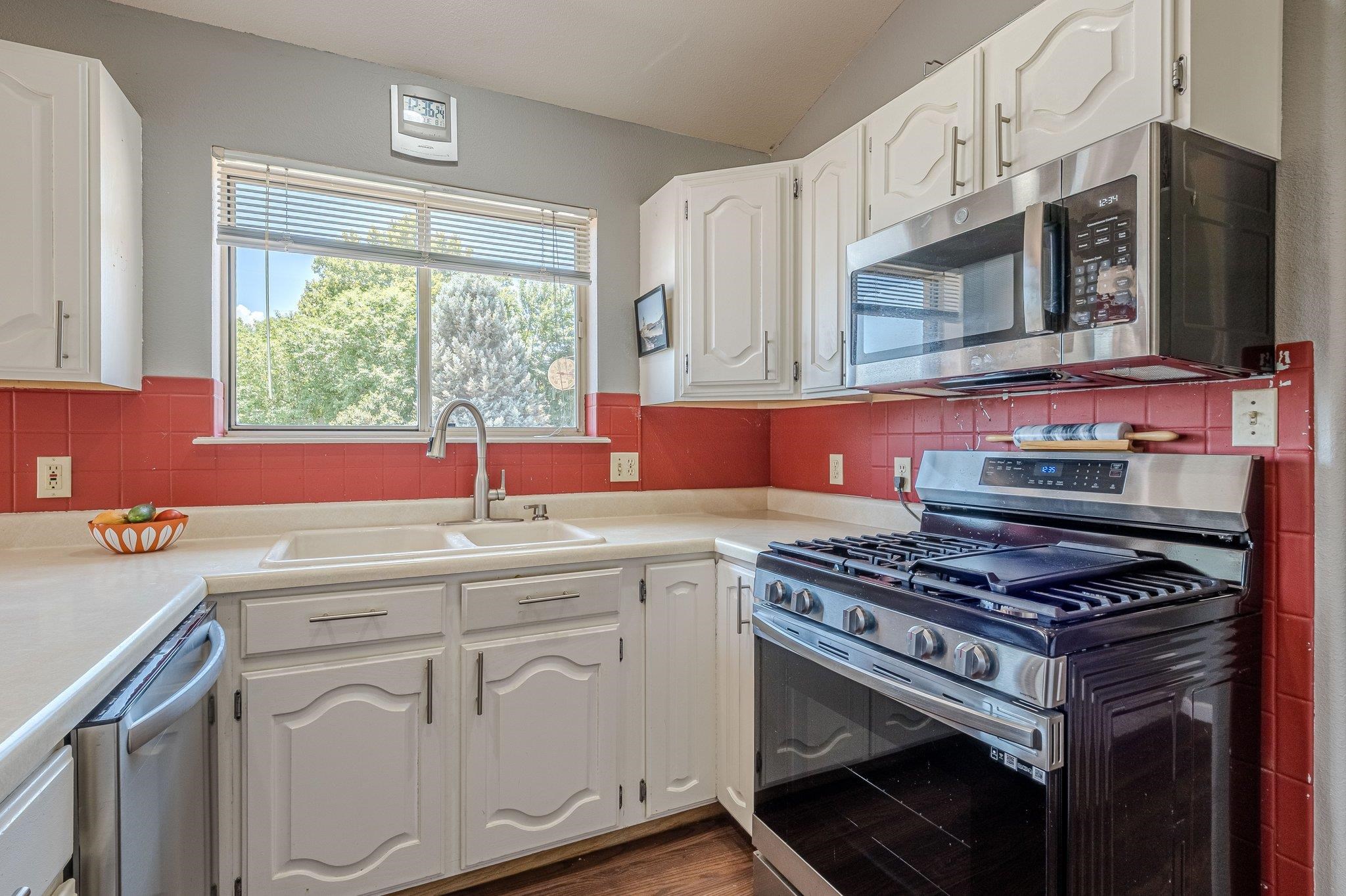 145 Applewood Drive Property Photo 12