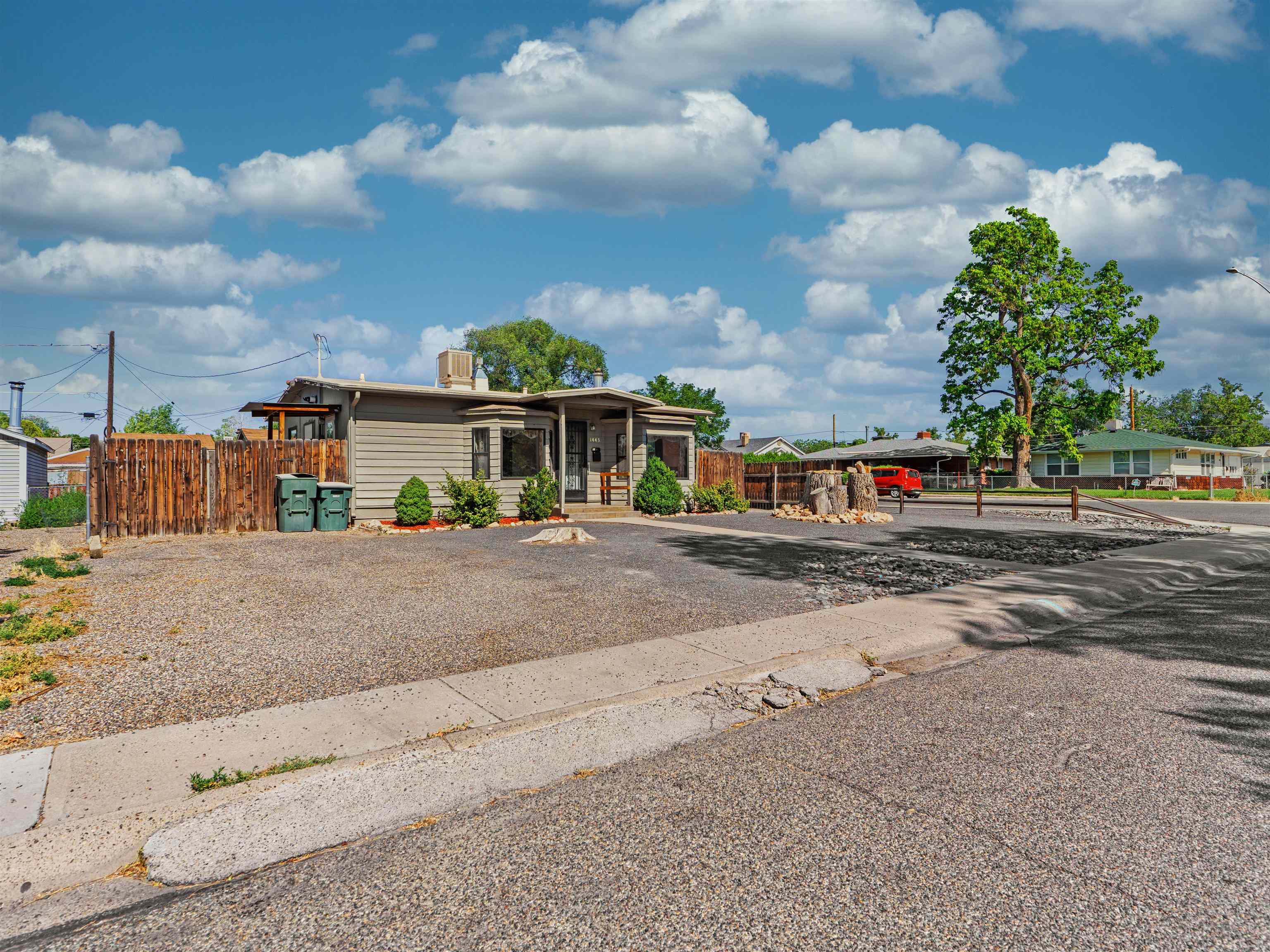1443 N 25th Street Property Photo 3