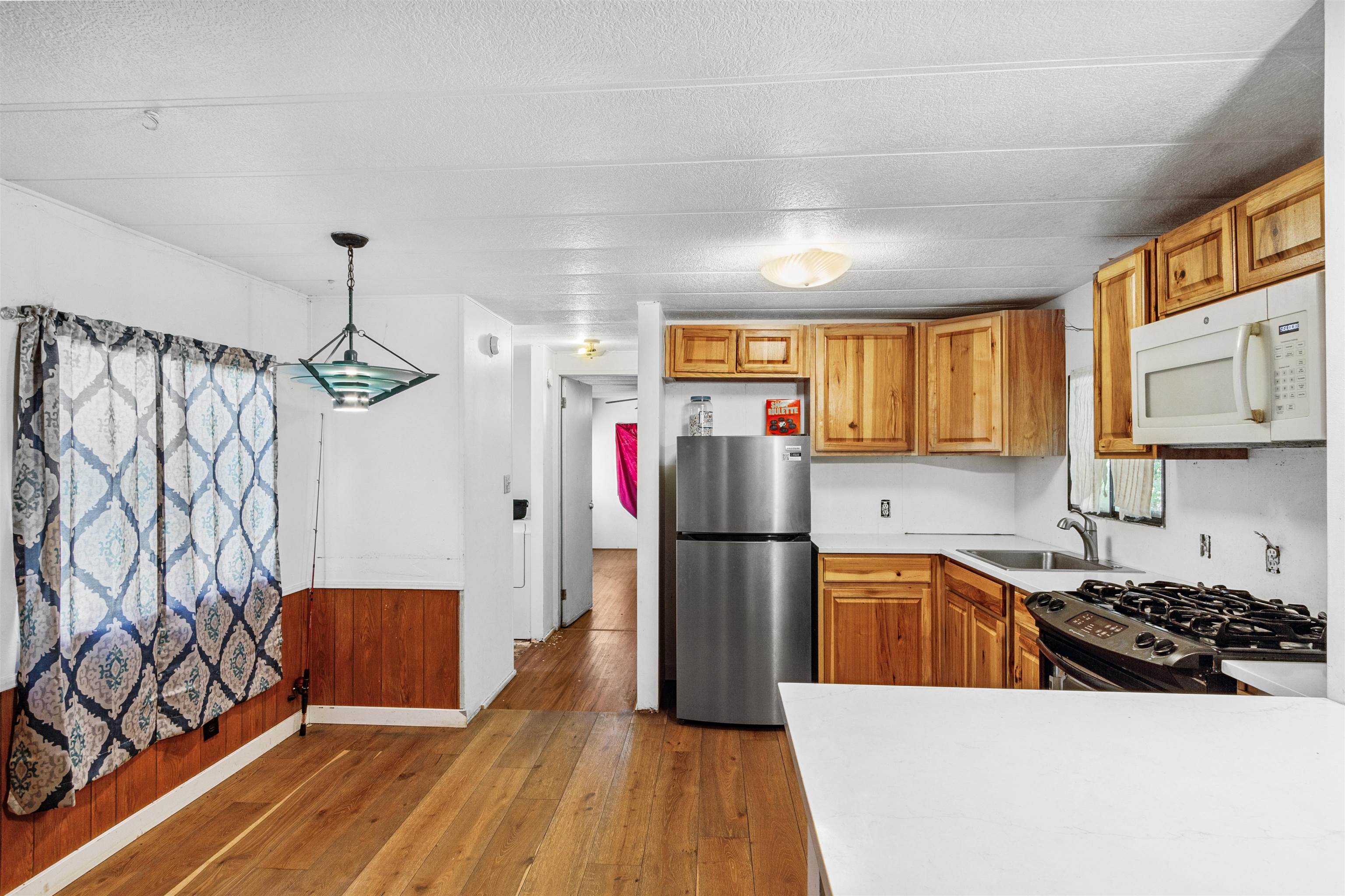 144 Navajo Street Property Photo 7