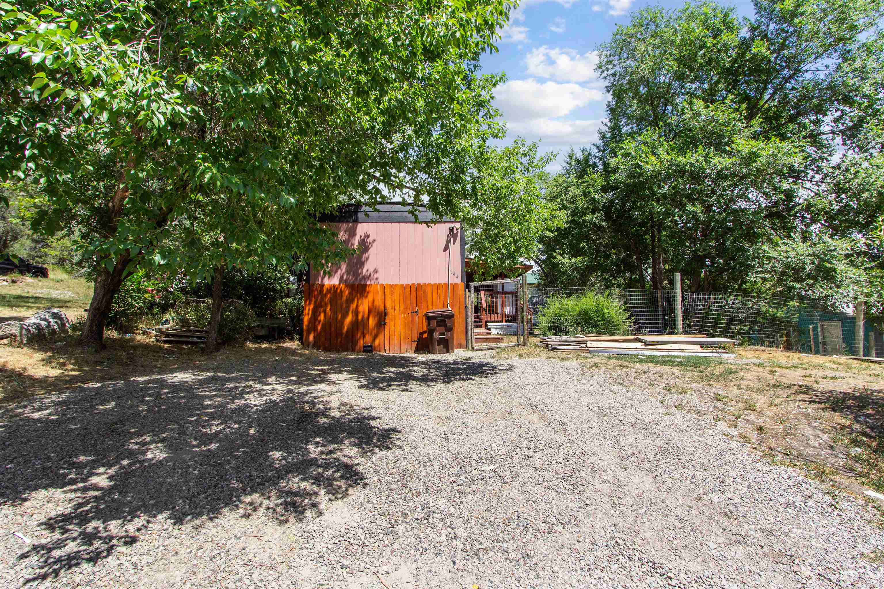 144 Navajo Street Property Photo 21