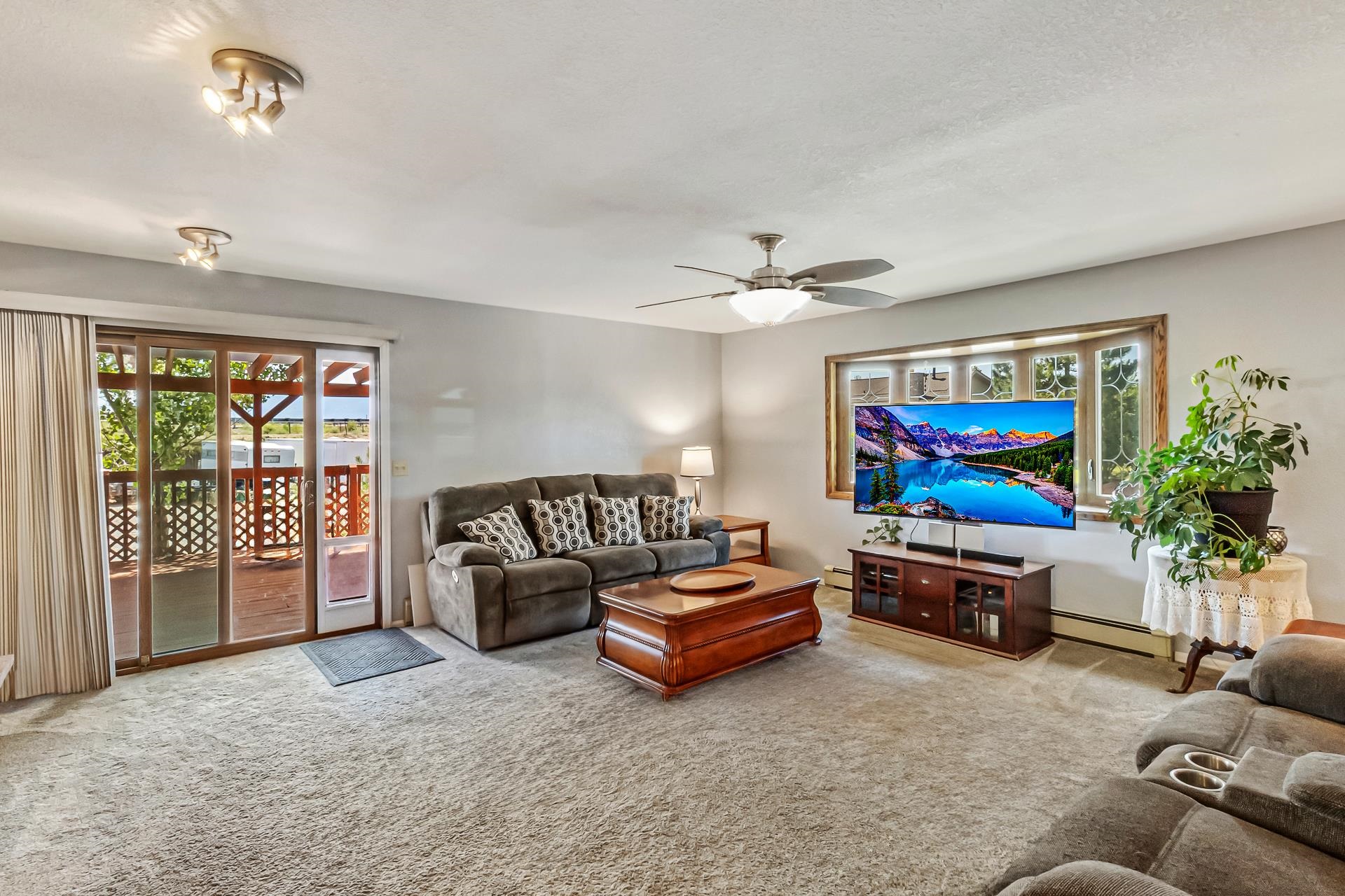 2770 Nine Iron Drive Property Photo 4
