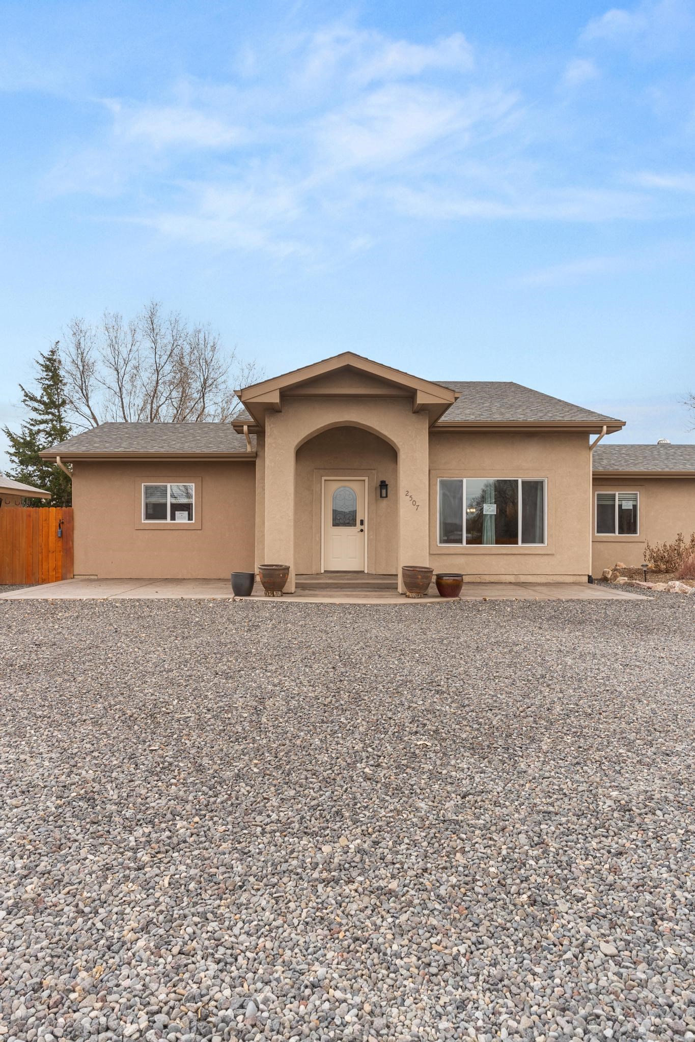 2507 G 3/8 Road Property Photo 3