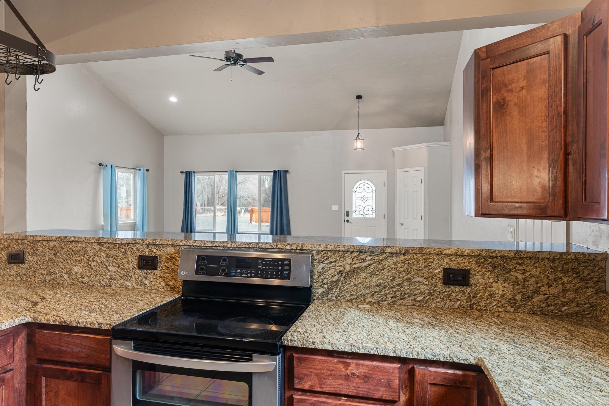 2507 G 3/8 Road Property Photo 8