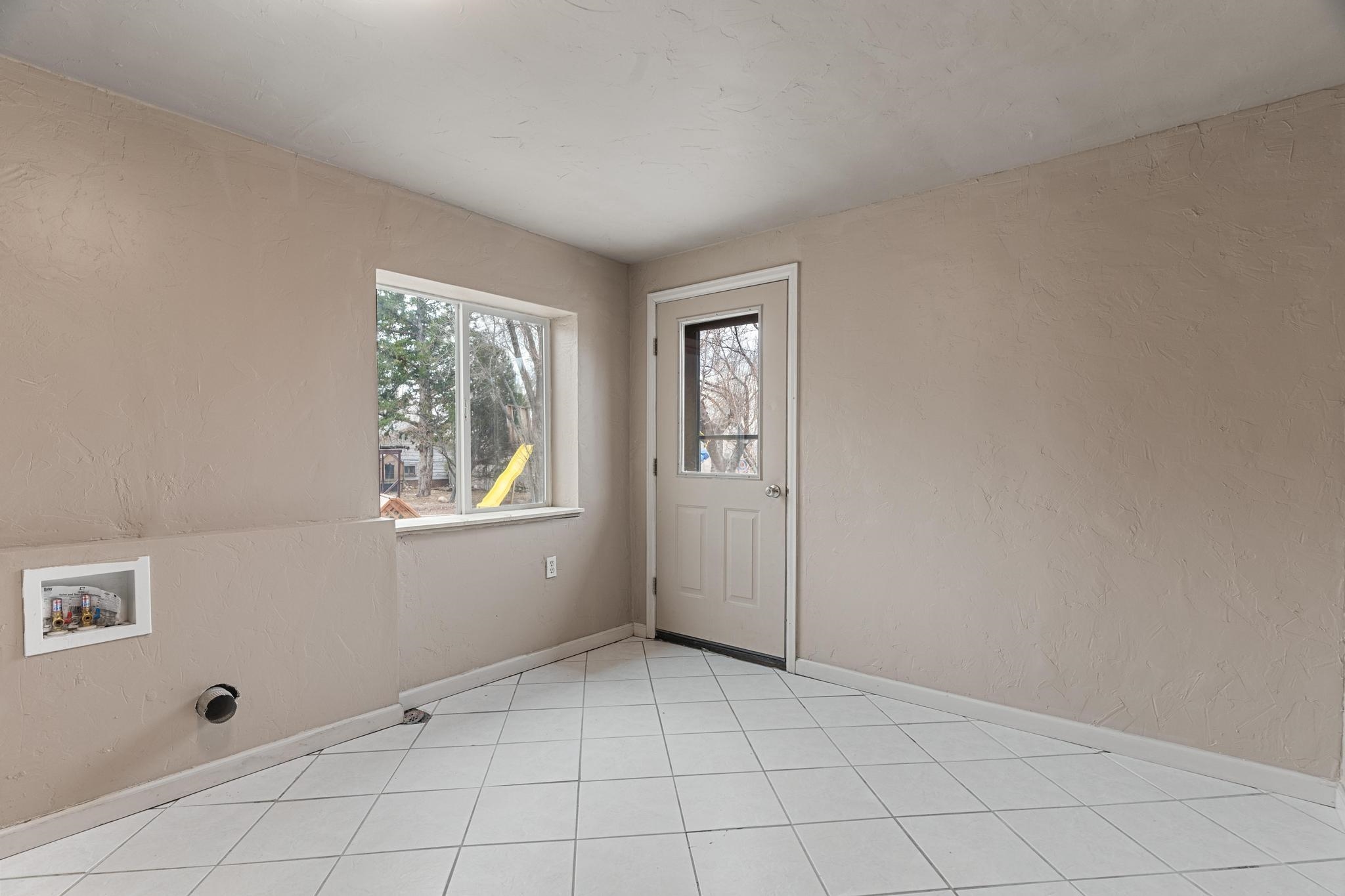 2507 G 3/8 Road Property Photo 11