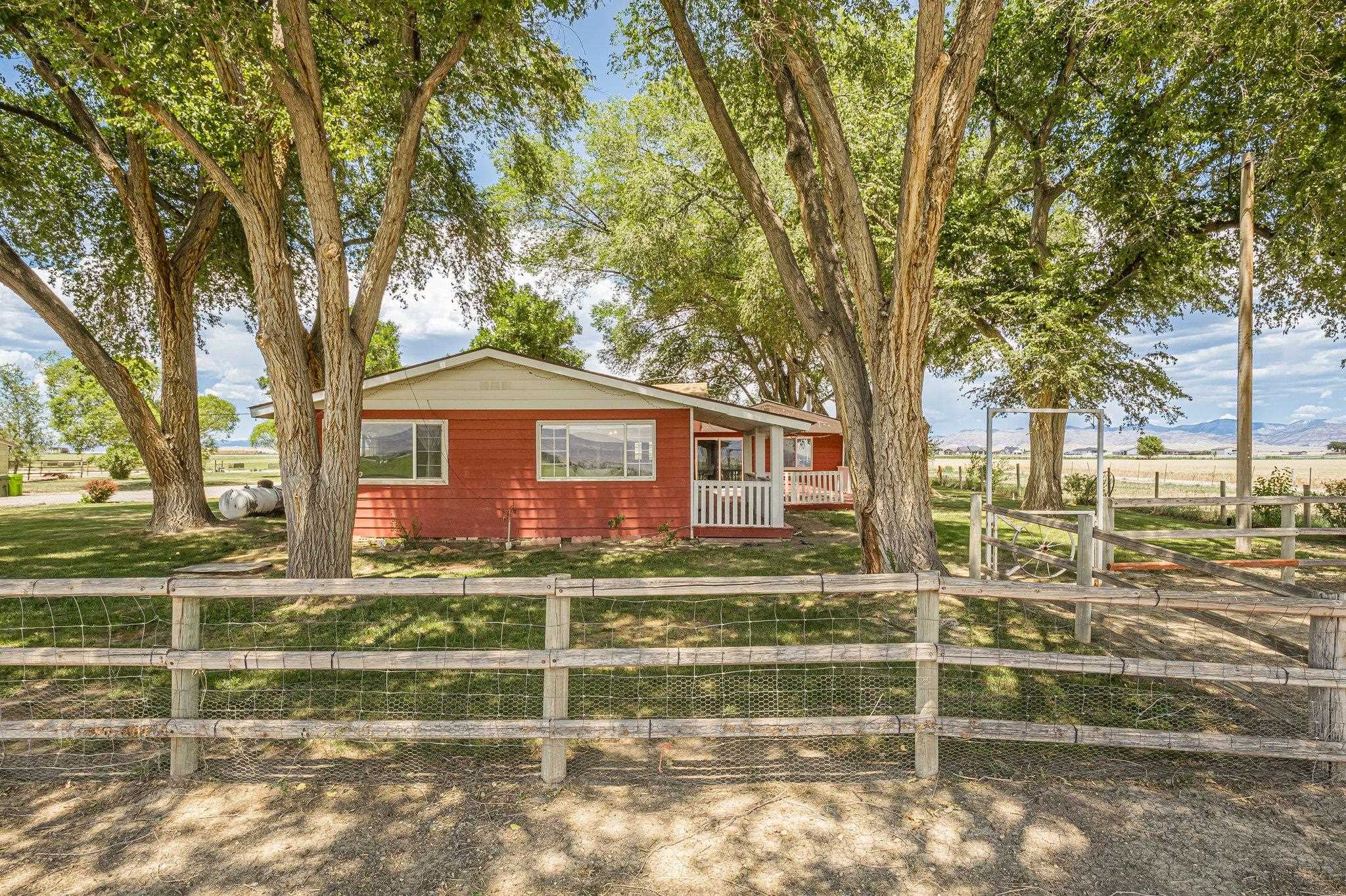 1550 P Road Property Photo 2