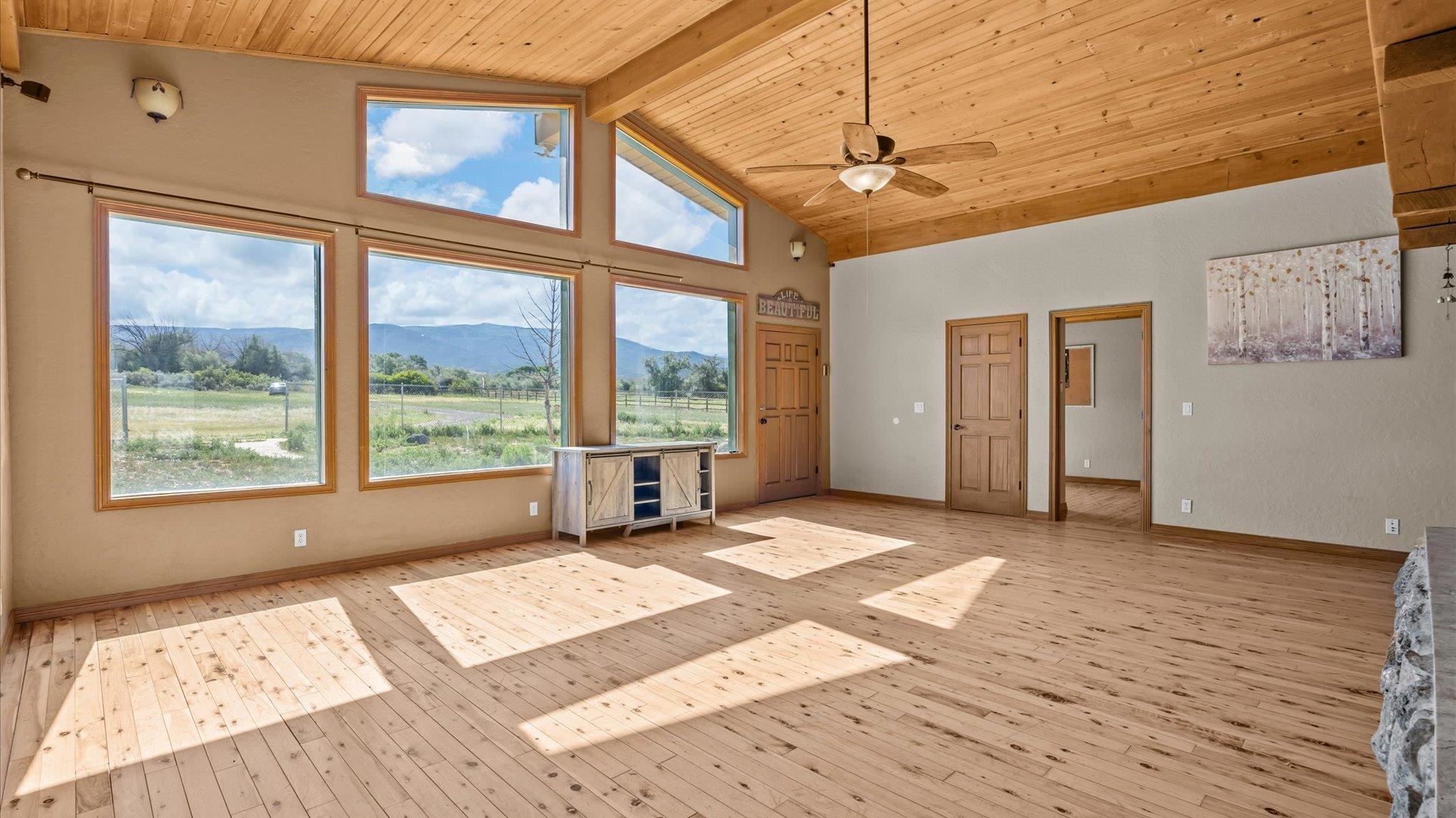 2410 Purdy Mesa Road Property Photo 11