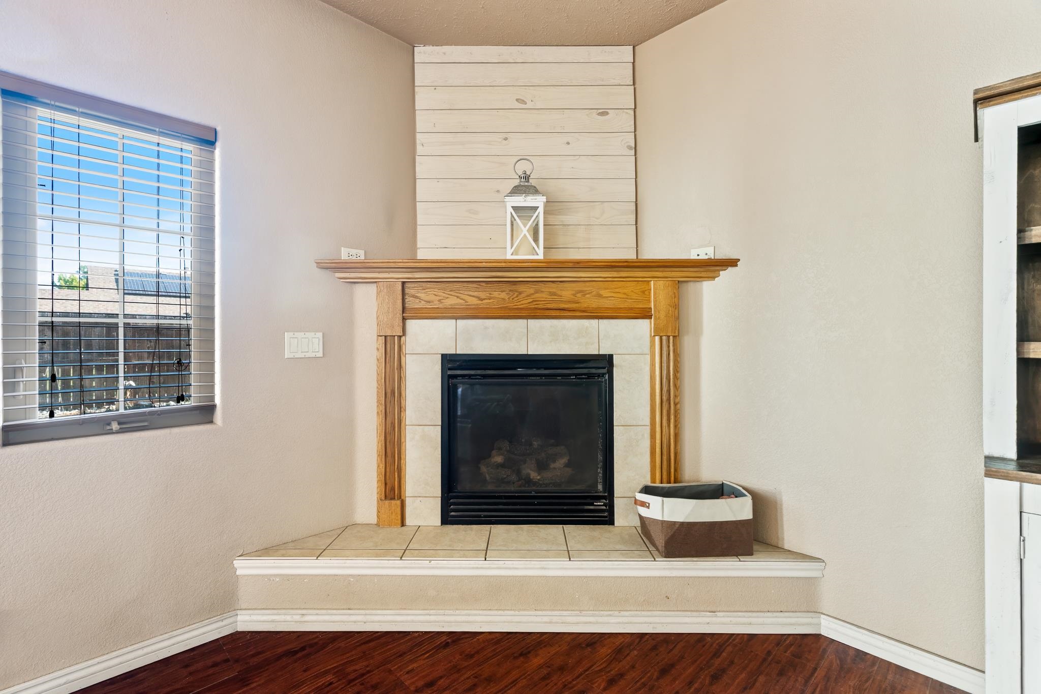3084 Aberdeen Lane Property Photo 6