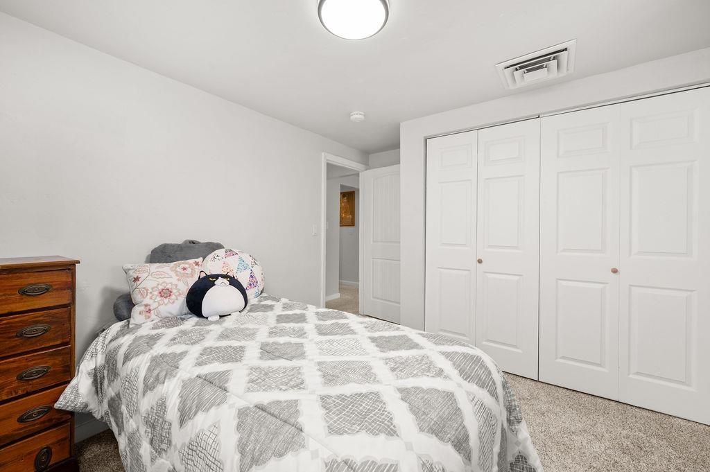 270 1/2 Allyce Avenue Property Photo 11