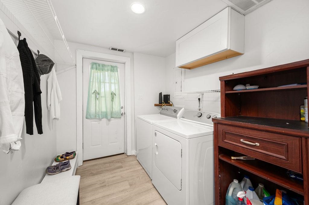 270 1/2 Allyce Avenue Property Photo 13