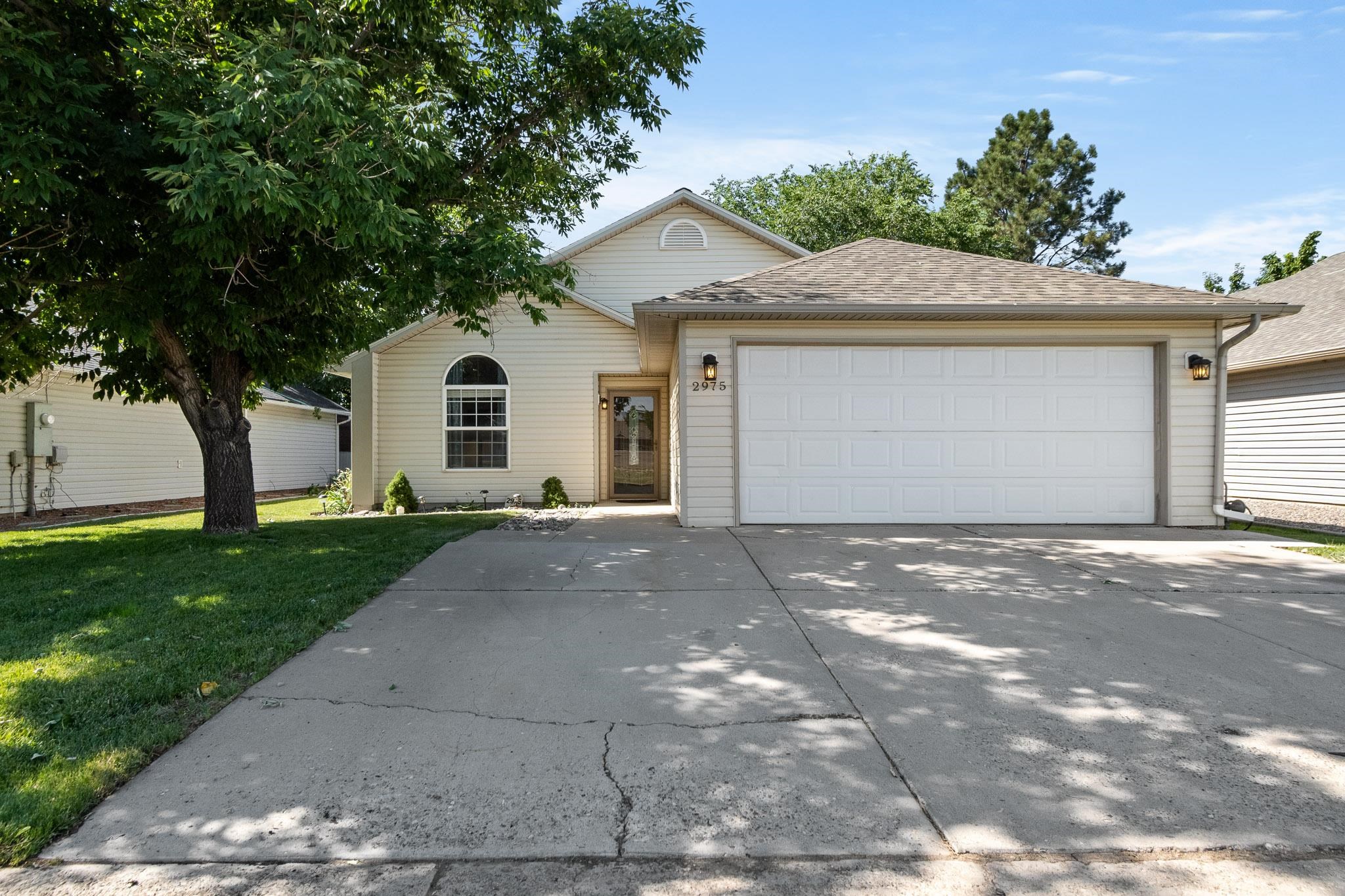 2975 Emerald Circle Property Photo 1