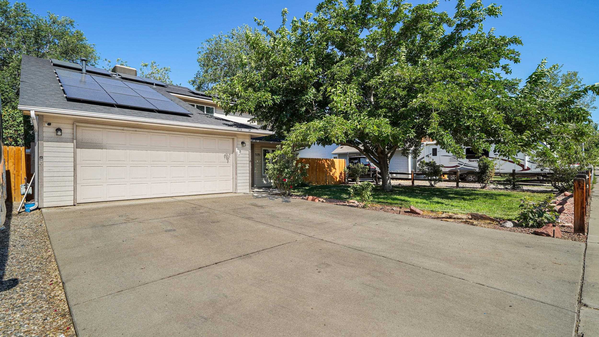 535 Shanne Street Property Photo 4