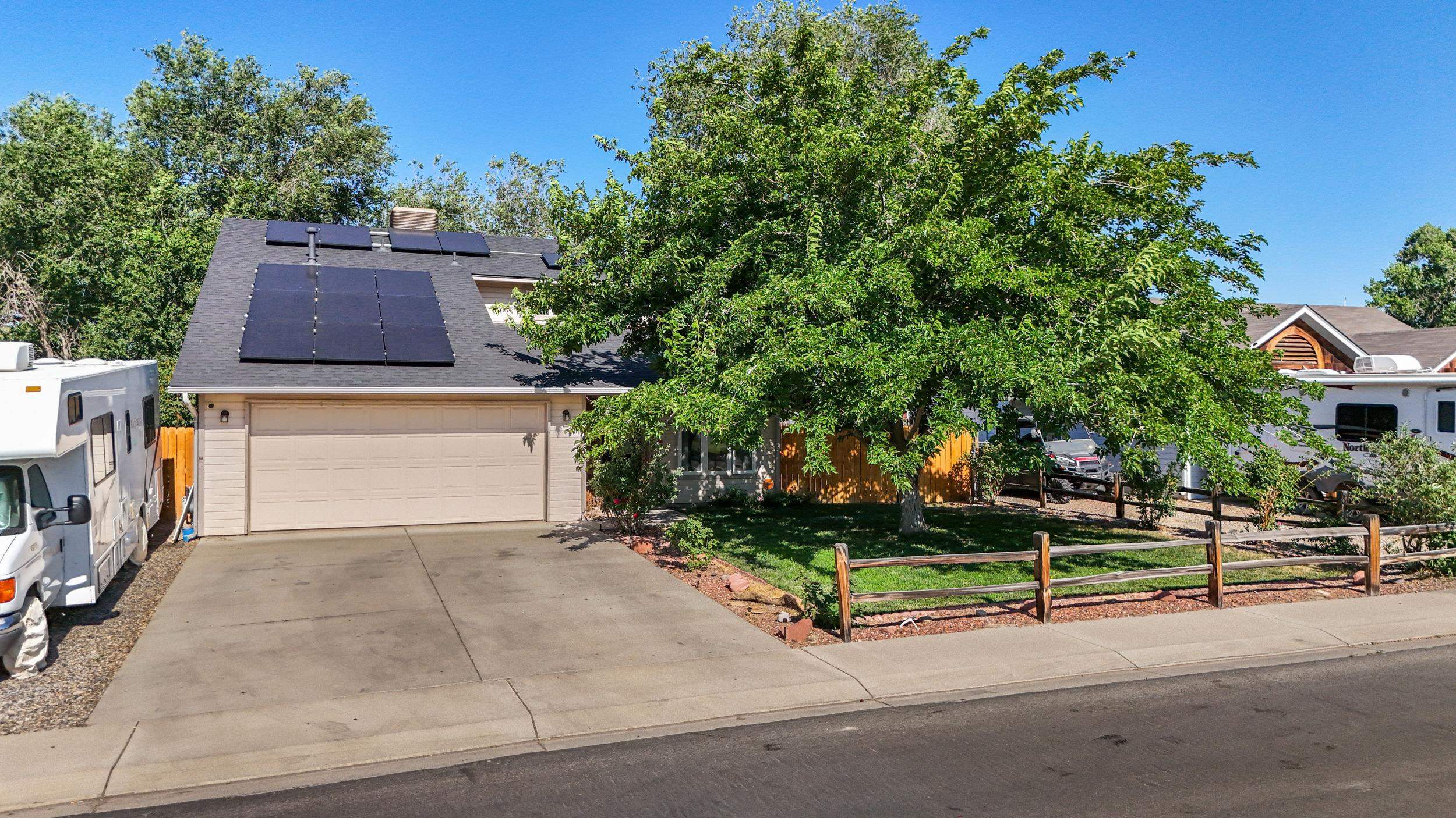 535 Shanne Street Property Photo 5