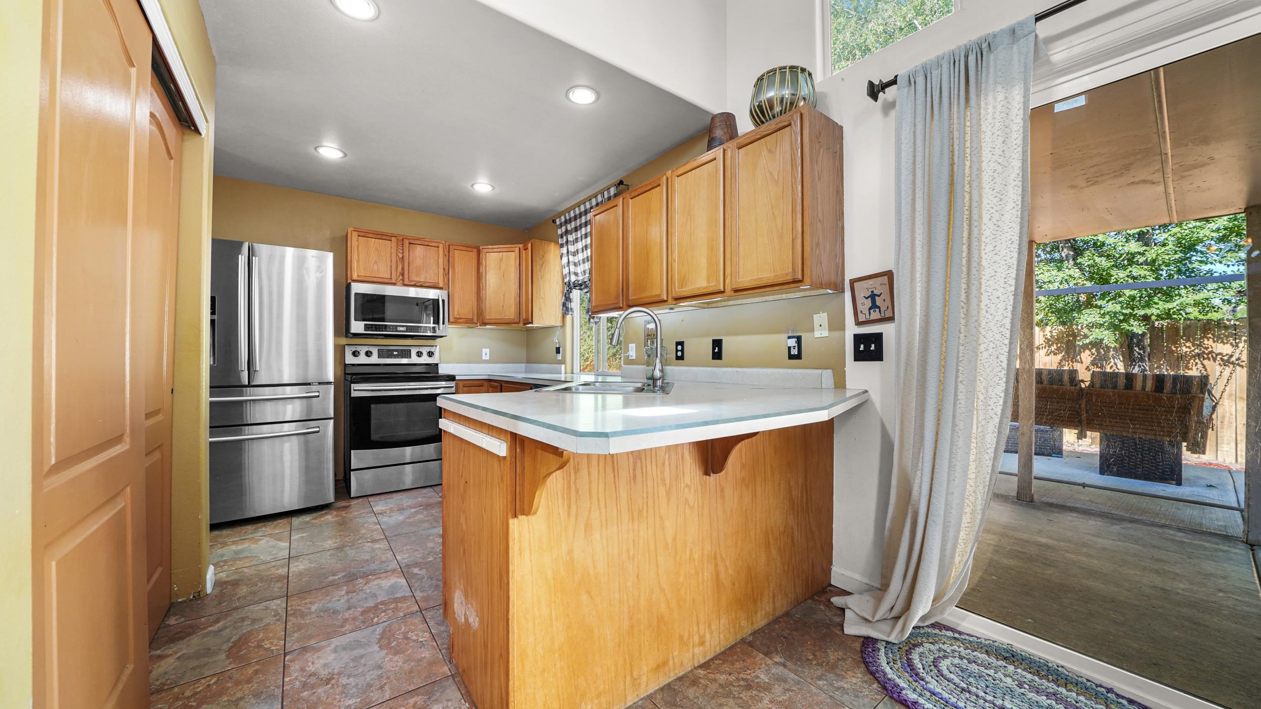 535 Shanne Street Property Photo 12