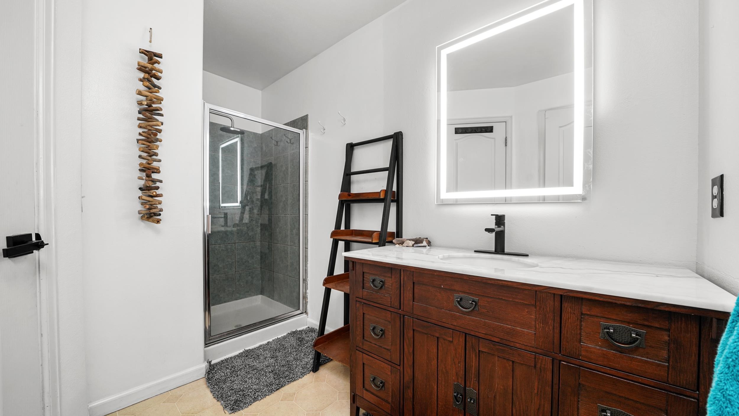 535 Shanne Street Property Photo 17