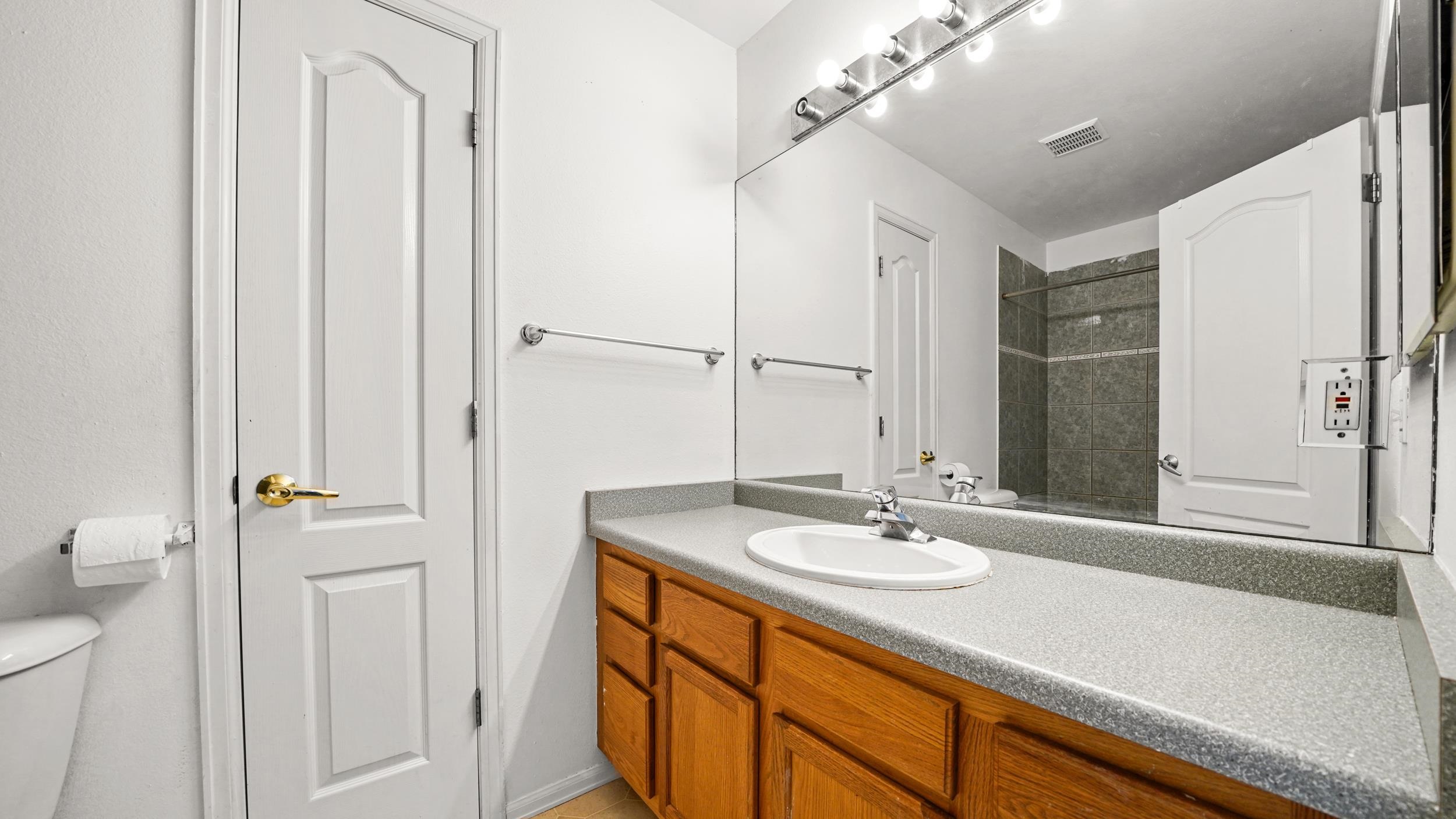 535 Shanne Street Property Photo 20