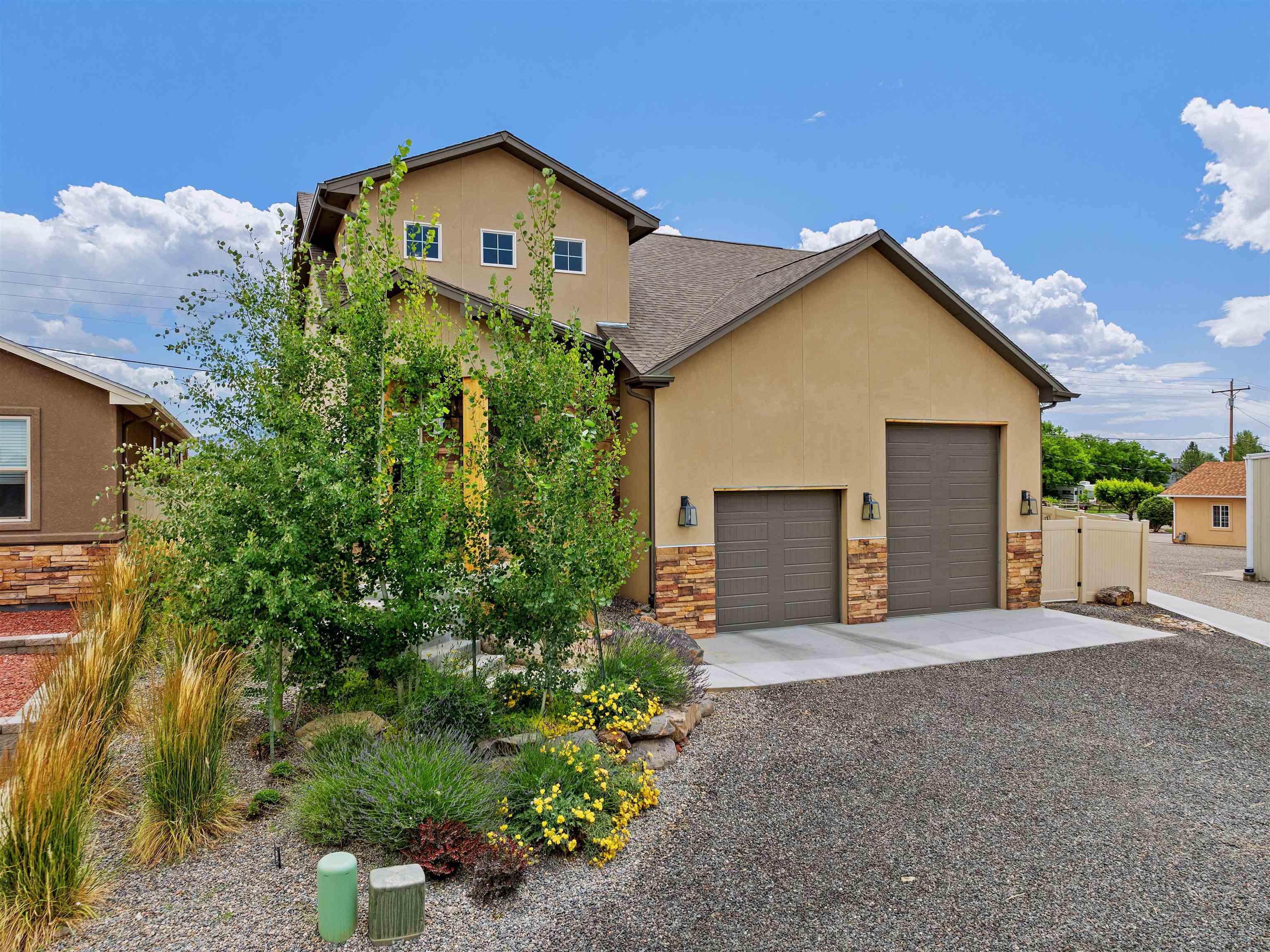 670 Jax Court Property Photo 4