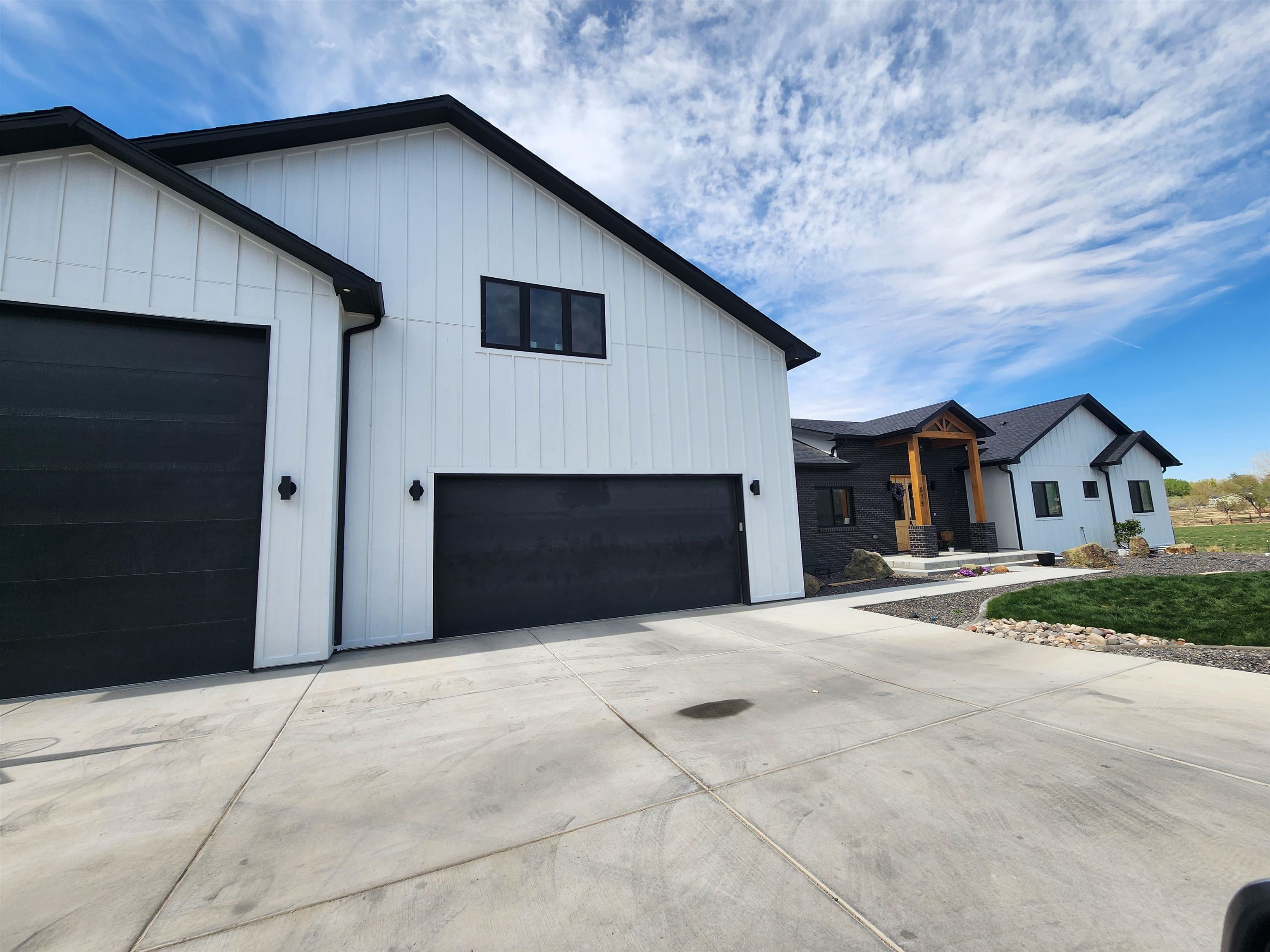 875 Quail Meadows Court Property Photo 1